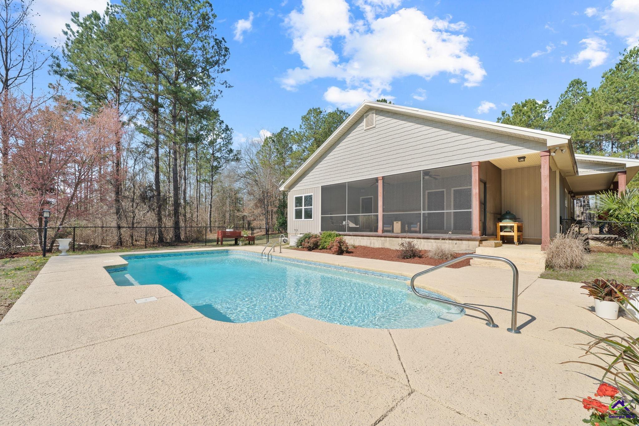 22299 US Hwy 441, McIntyre