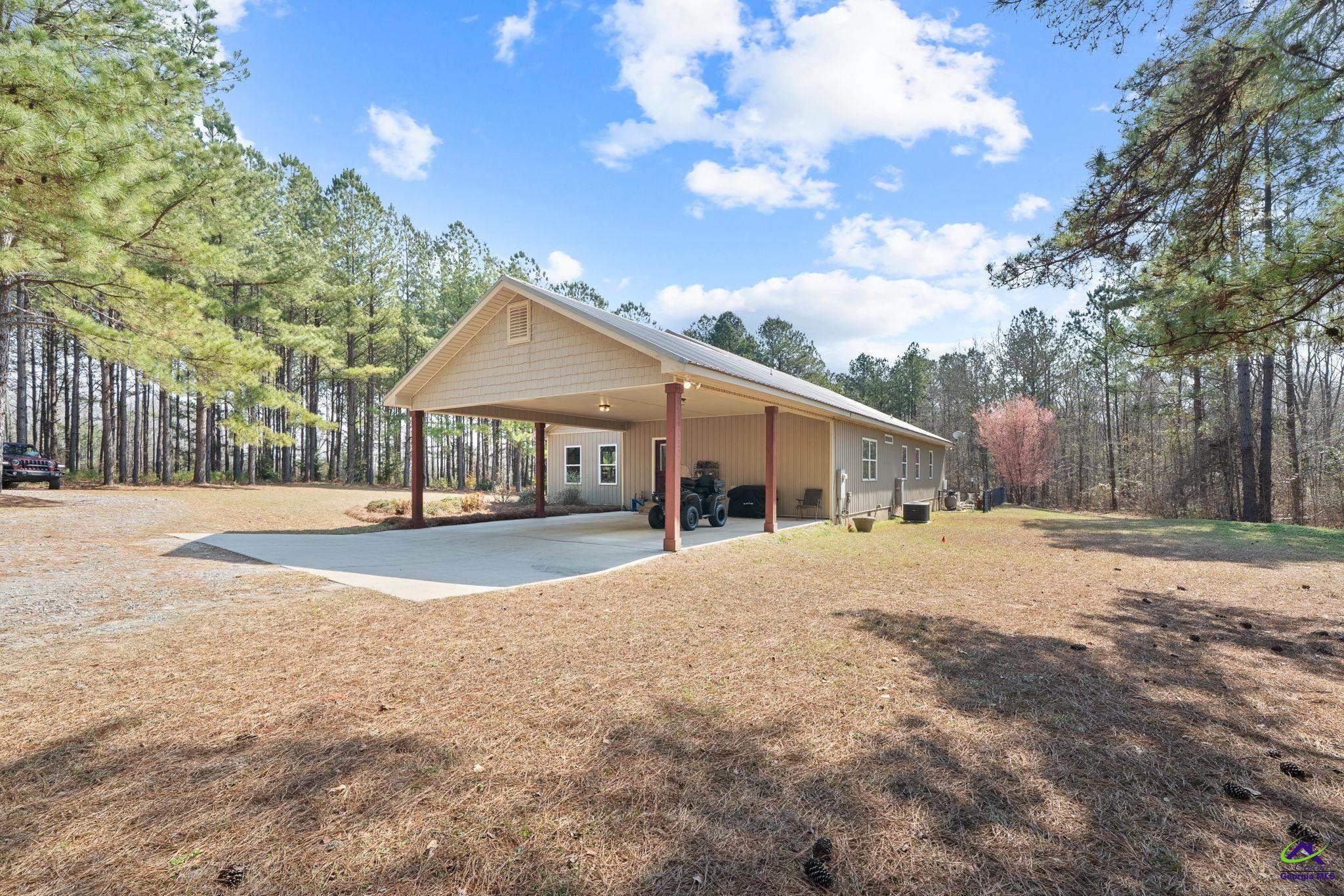 22299 US Hwy 441, McIntyre