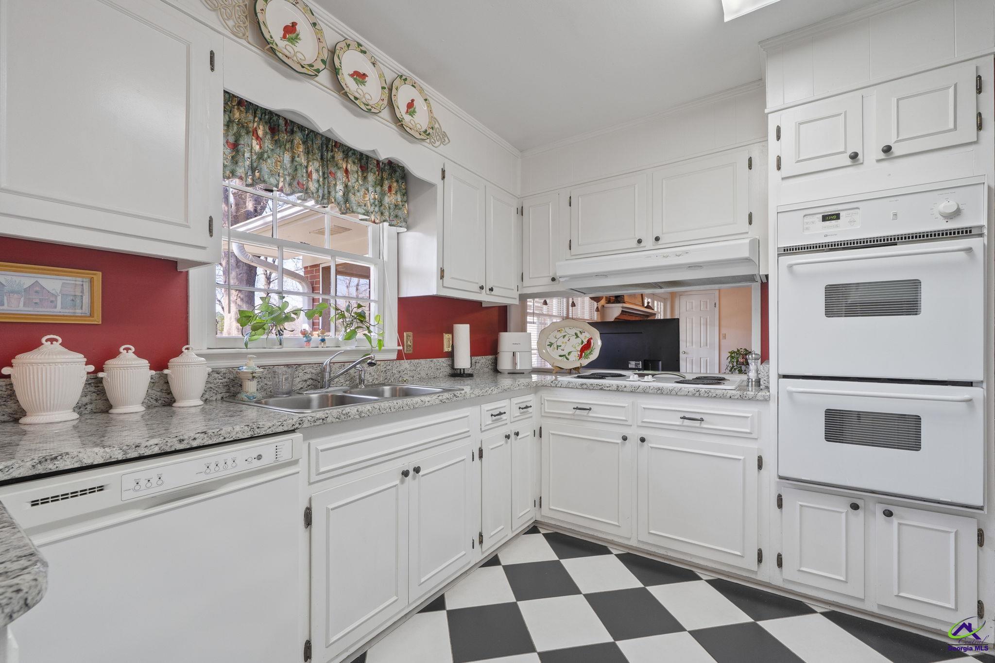 22199 US Hwy 441, McIntyre