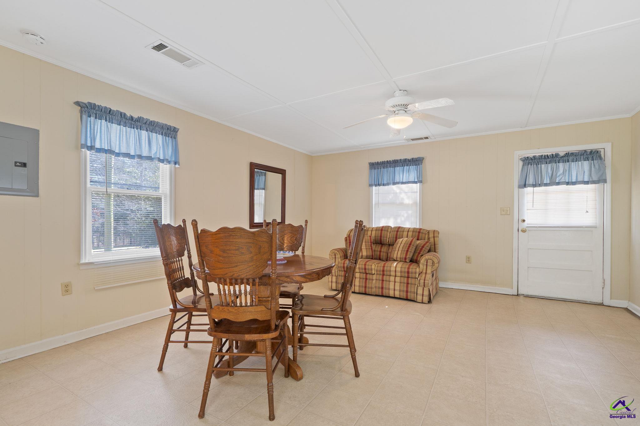 22199 US Hwy 441, McIntyre