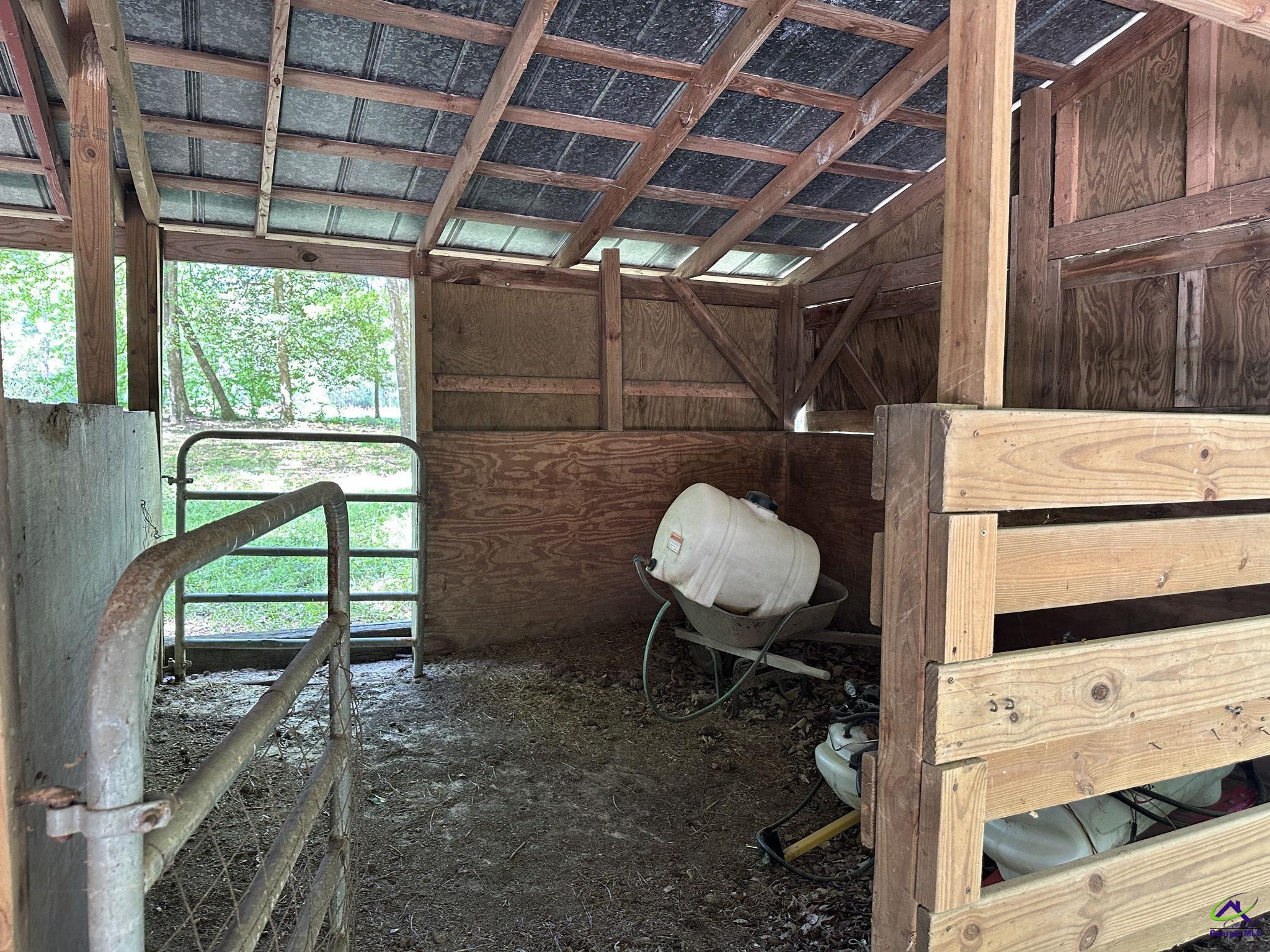 22199 US Hwy 441, McIntyre