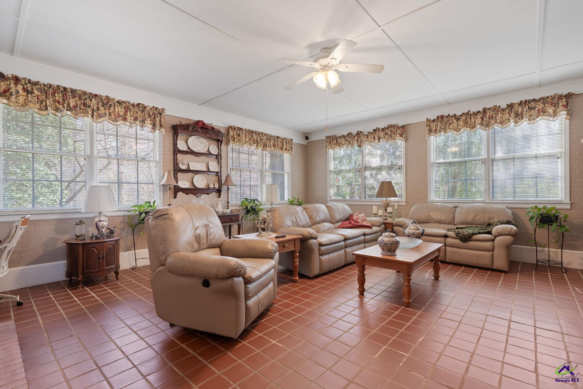 22199 US Hwy 441, McIntyre