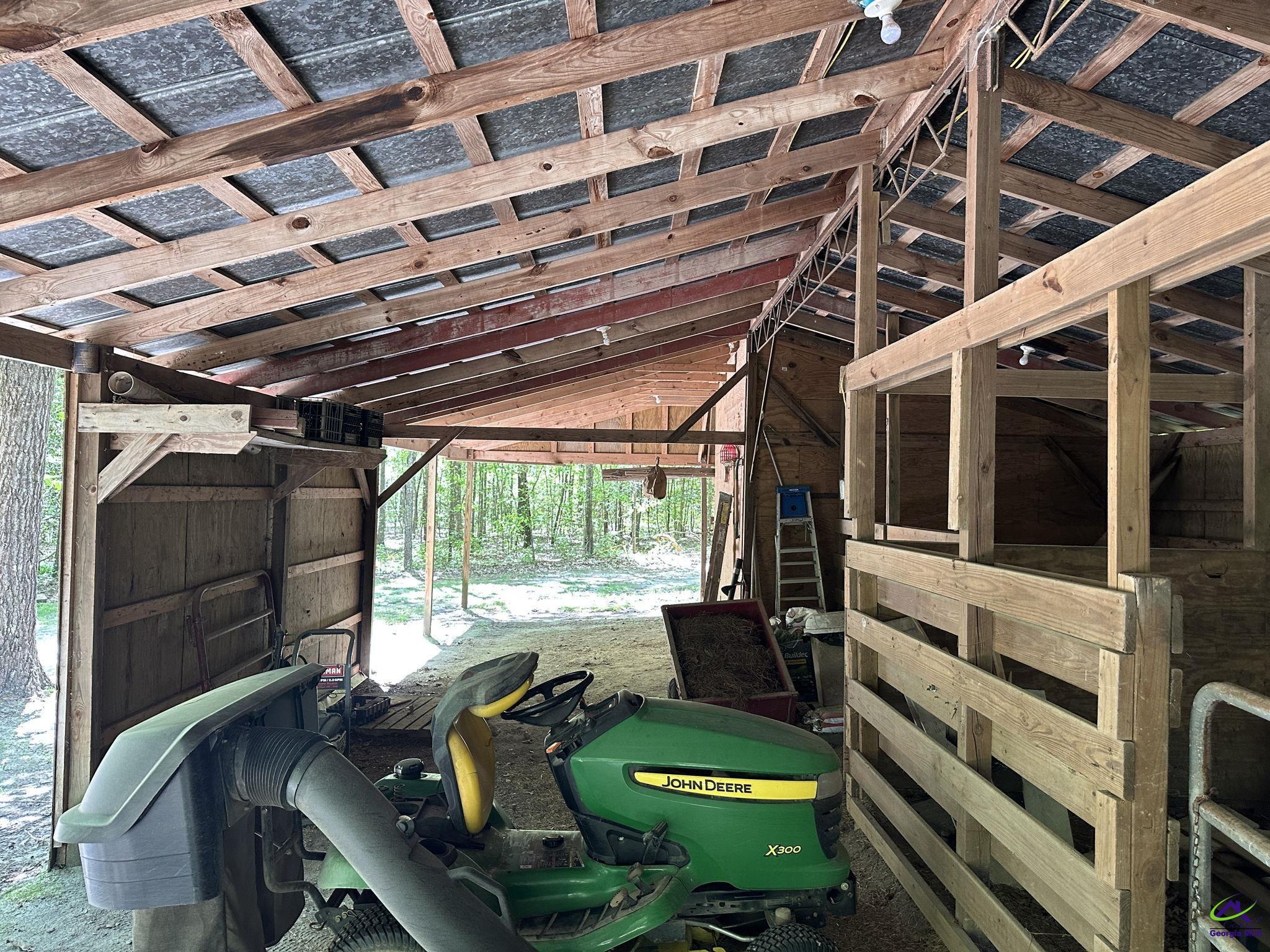 22199 US Hwy 441, McIntyre