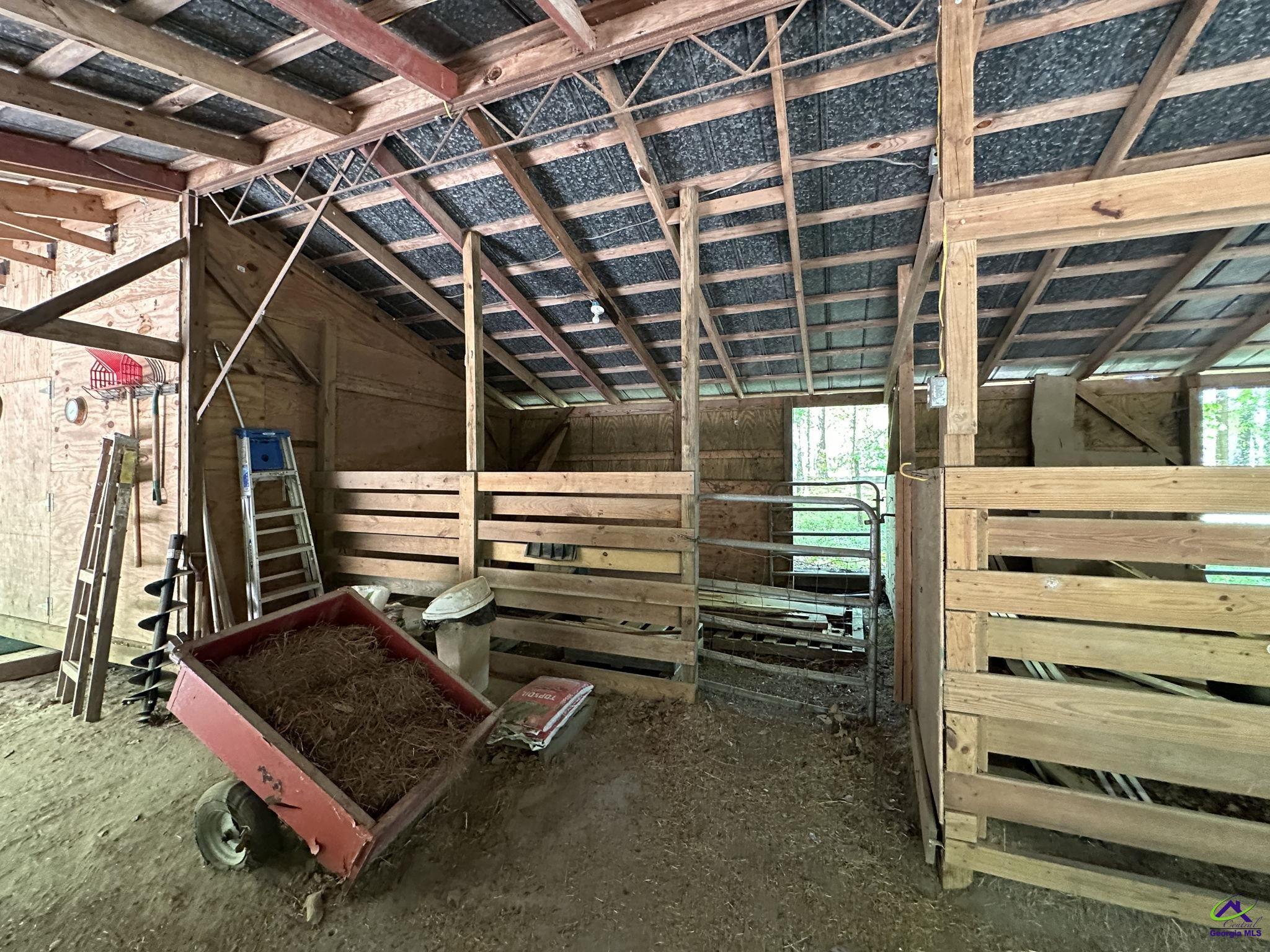 22199 US Hwy 441, McIntyre