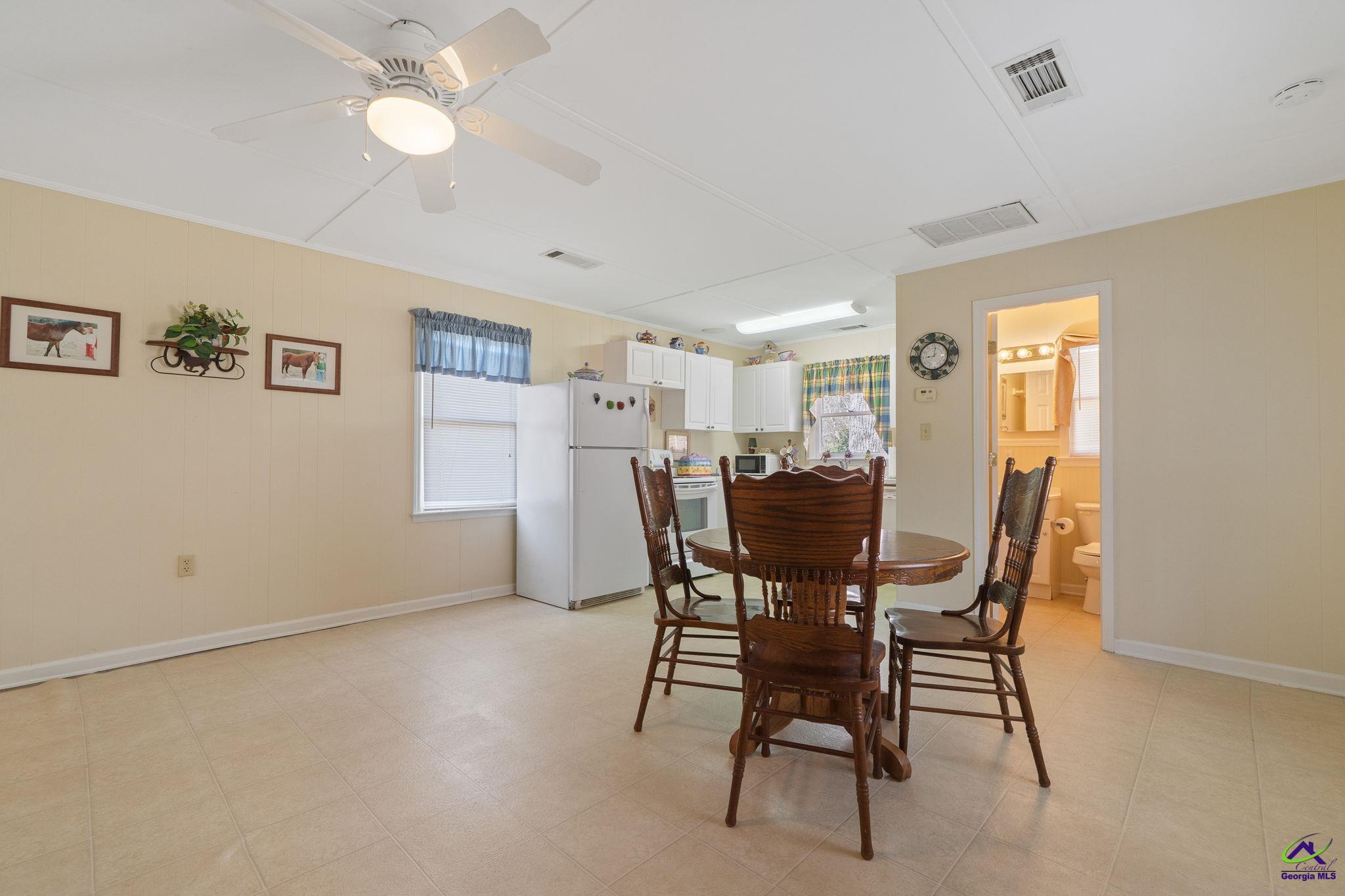 22199 US Hwy 441, McIntyre