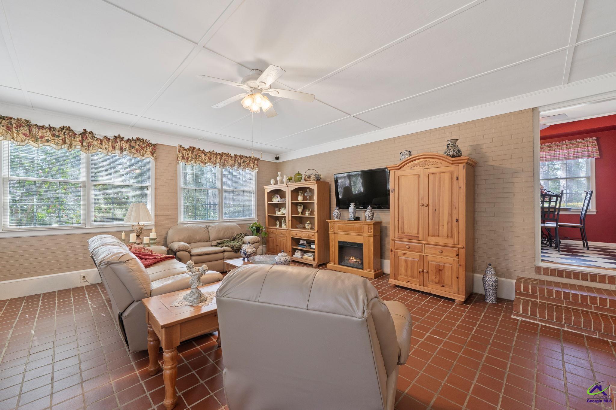 22199 US Hwy 441, McIntyre