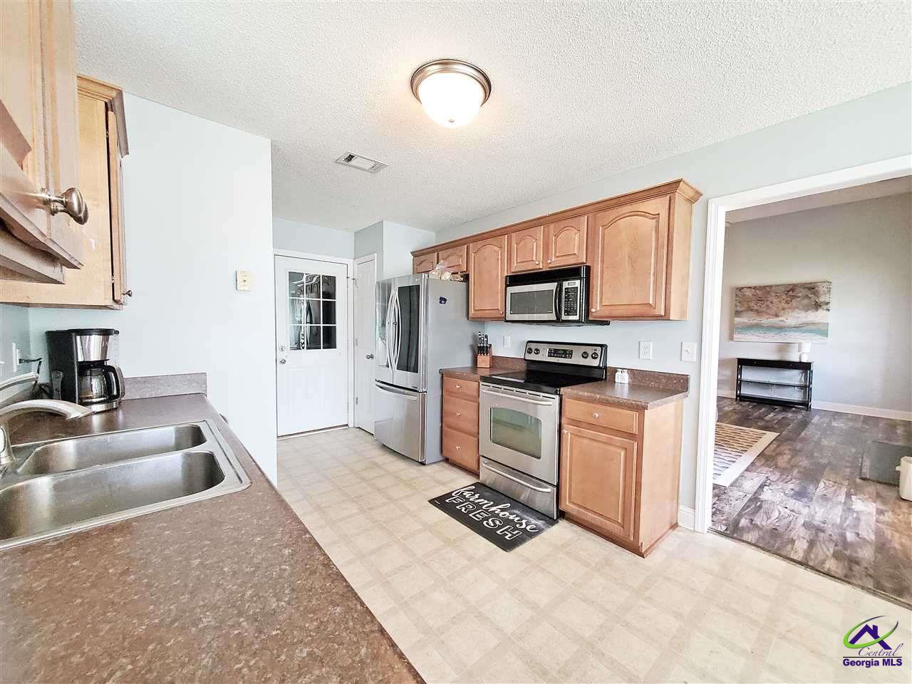 207 Sugarloaf Parkway