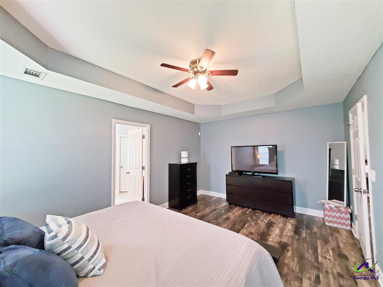 207 Sugarloaf Parkway