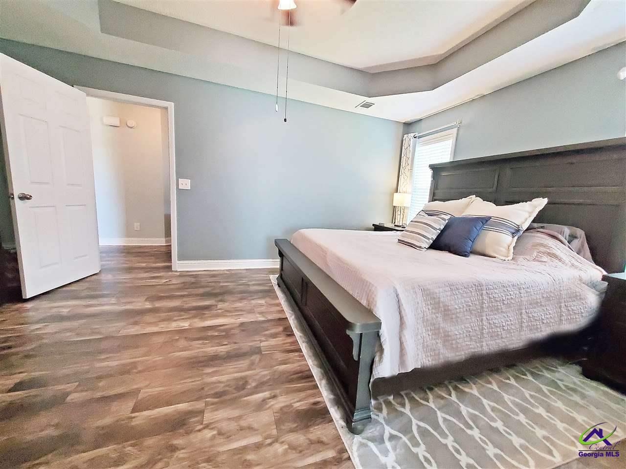 207 Sugarloaf Parkway