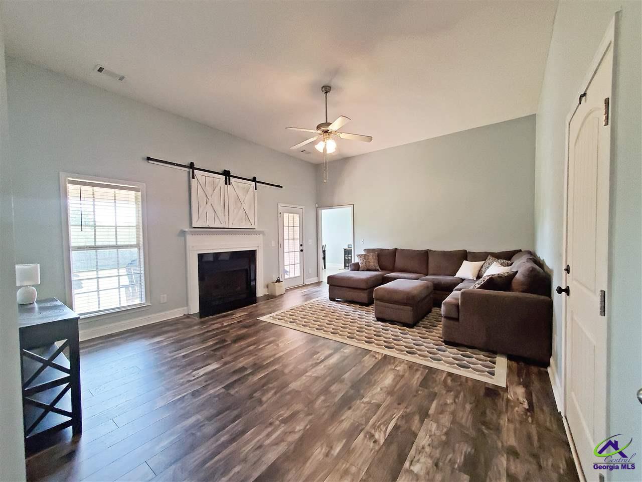 207 Sugarloaf Parkway