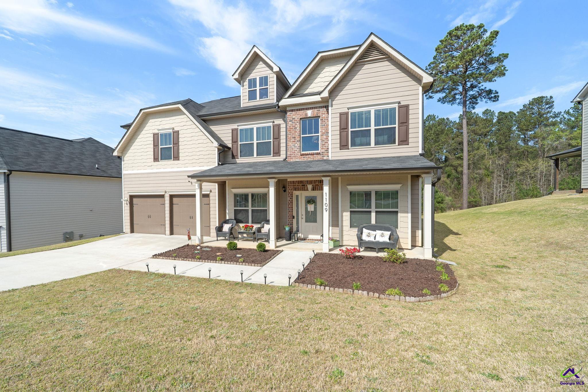 1109 Barrington Place