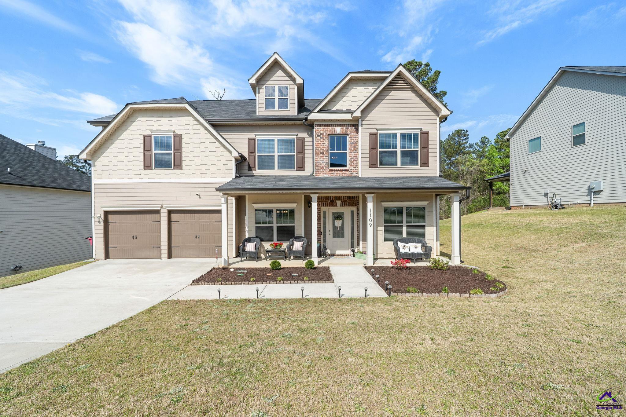 1109 Barrington Place