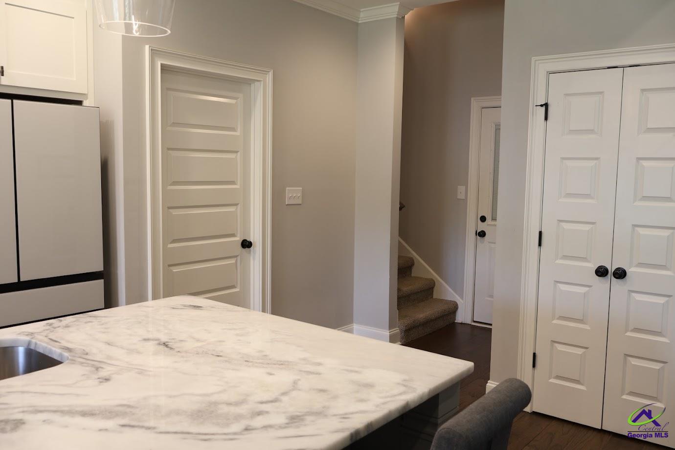 214 Landings Pointe Lane