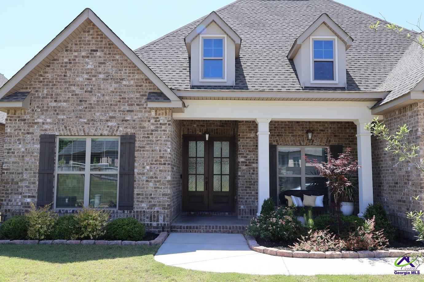 214 Landings Pointe Lane