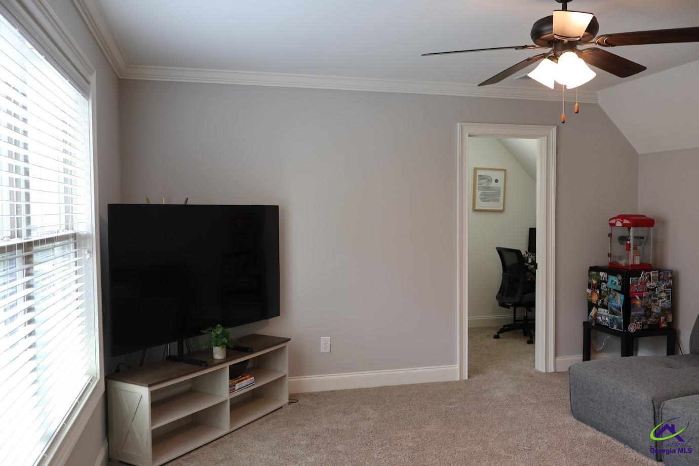 214 Landings Pointe Lane