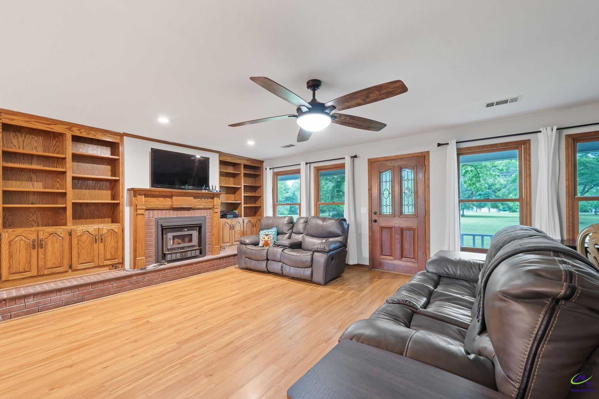 196 Joe Barnes Road
