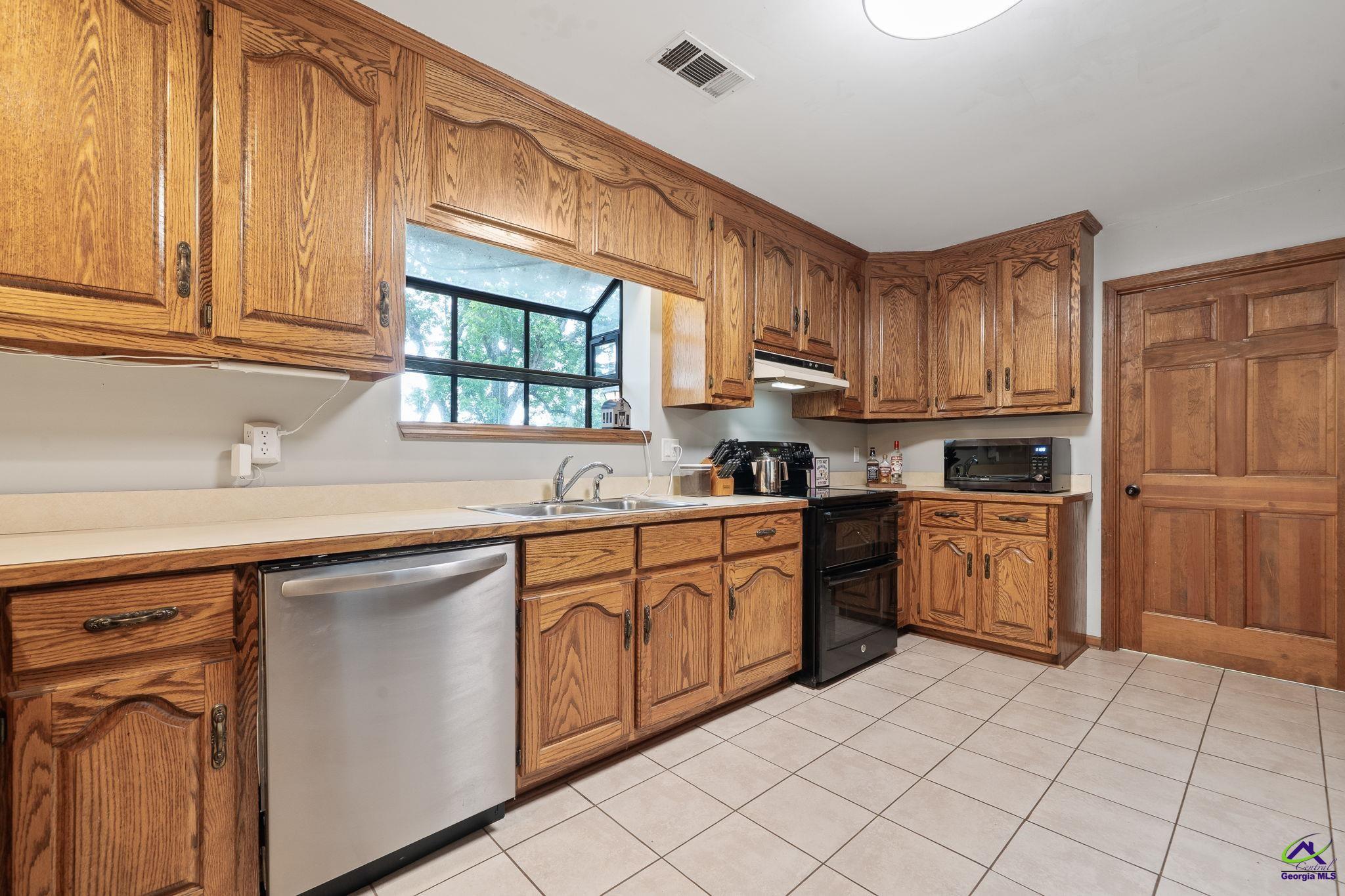 196 Joe Barnes Road