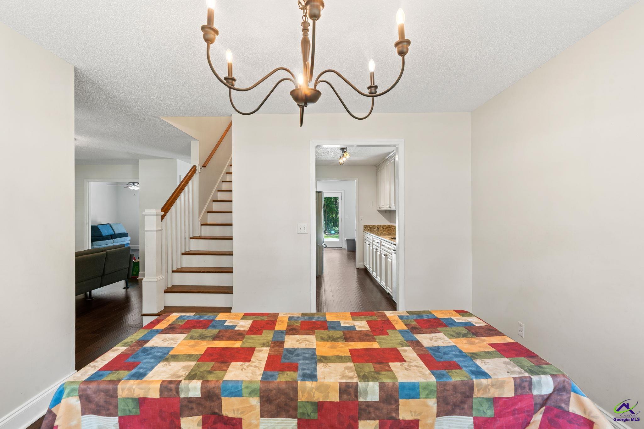109 S Hiley Court
