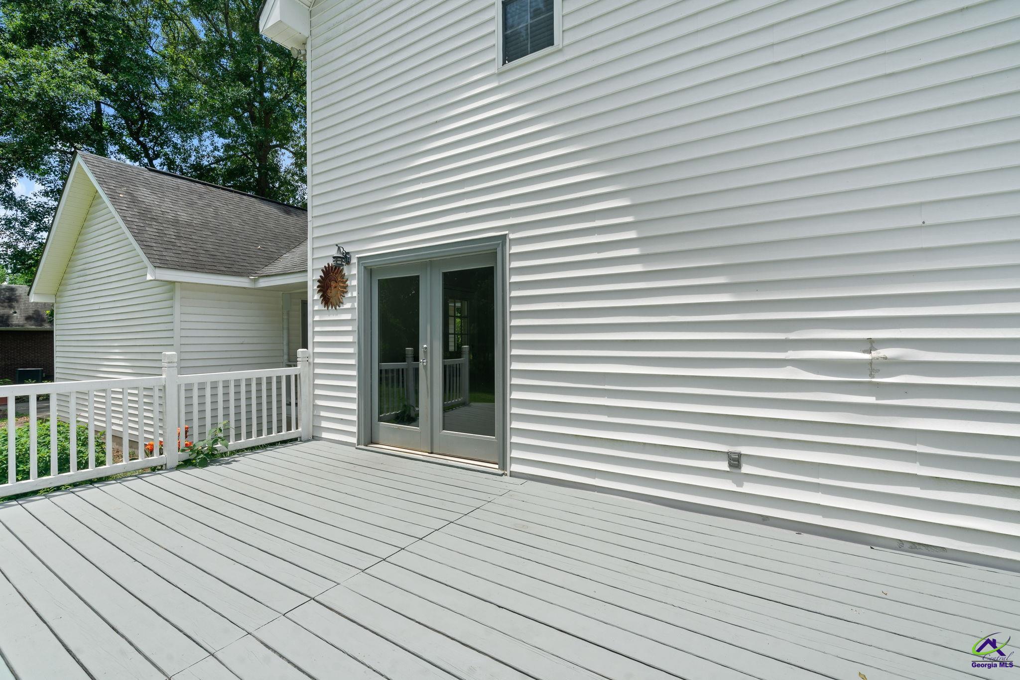 109 S Hiley Court