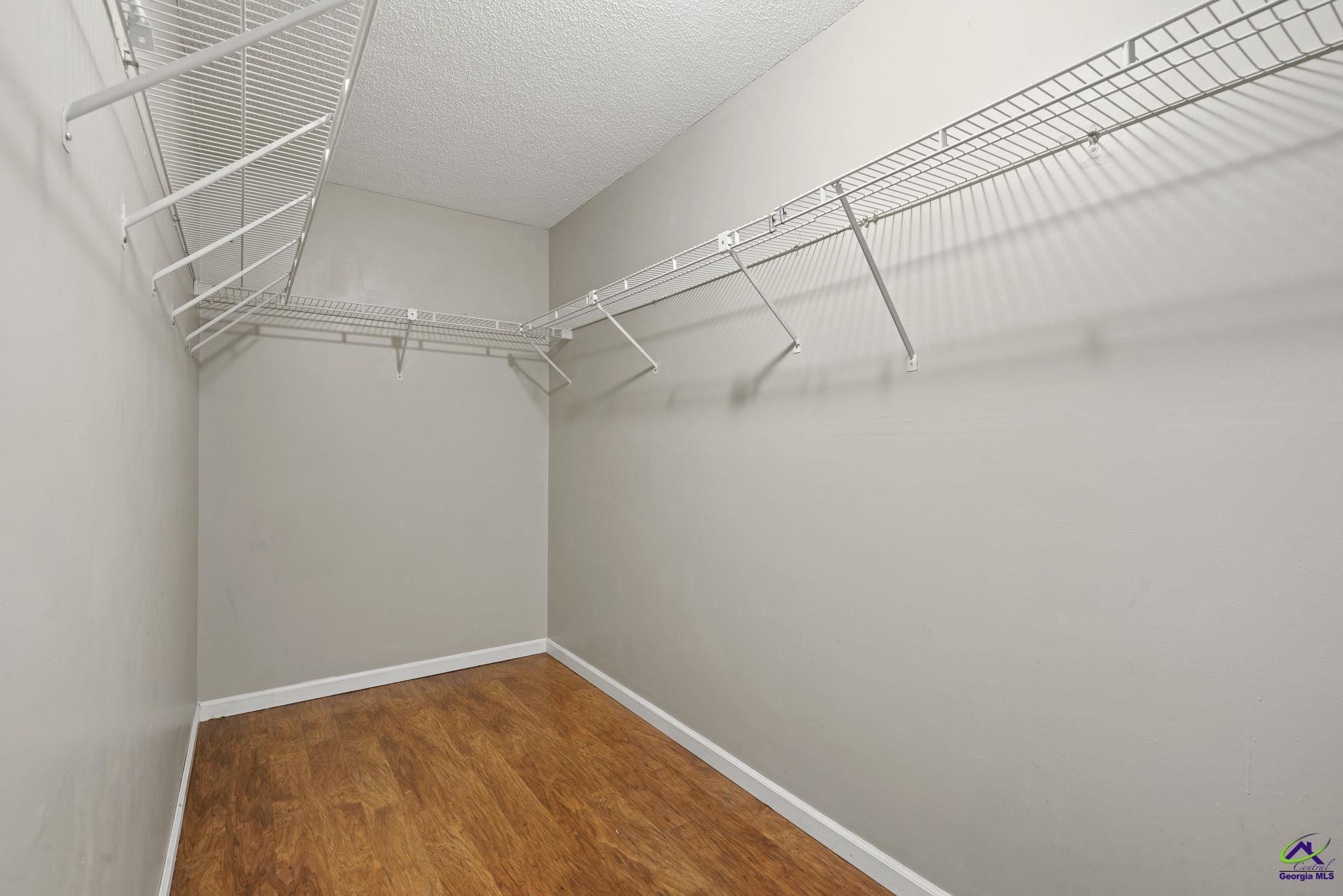 109 S Hiley Court