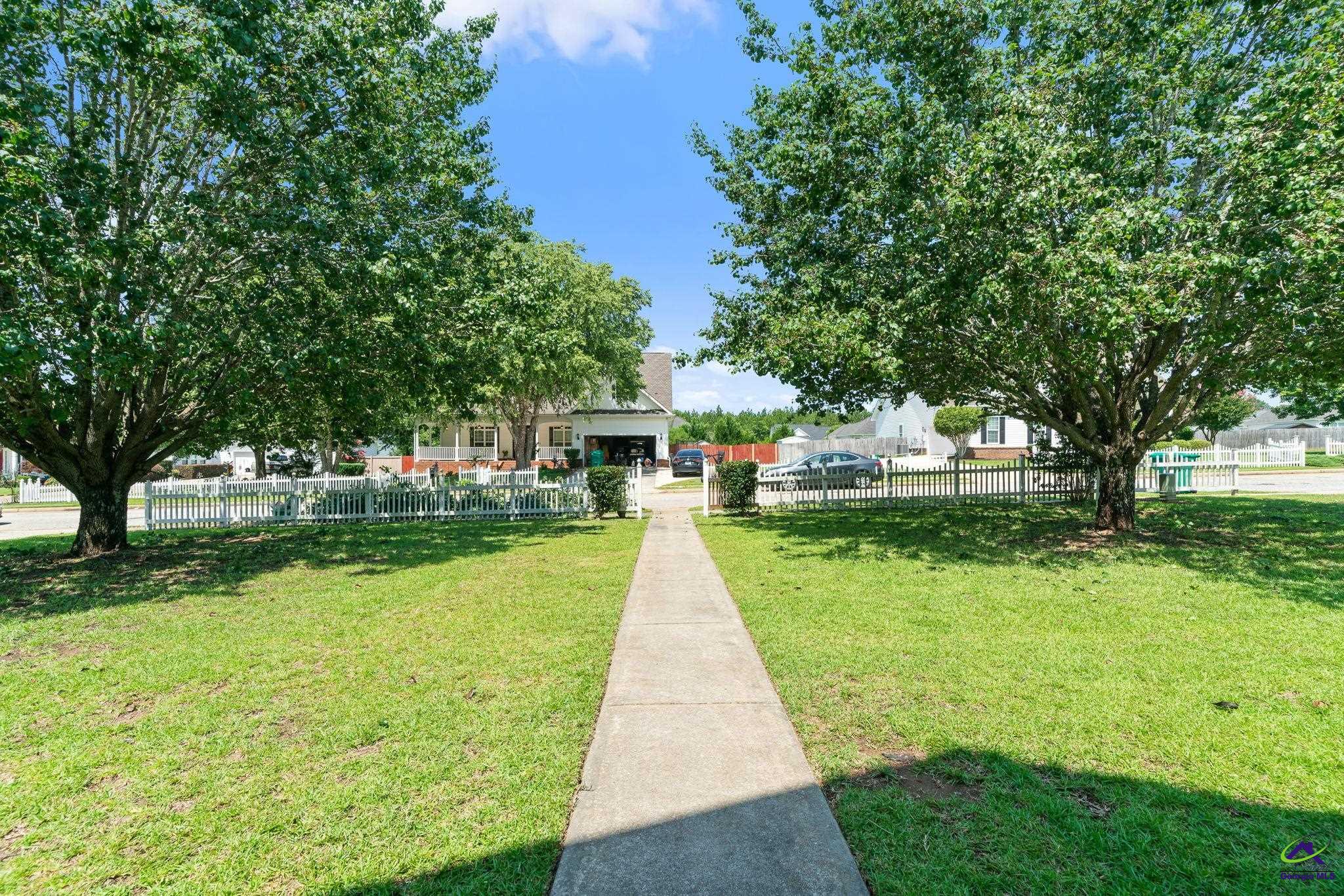 308 Live Oak Court