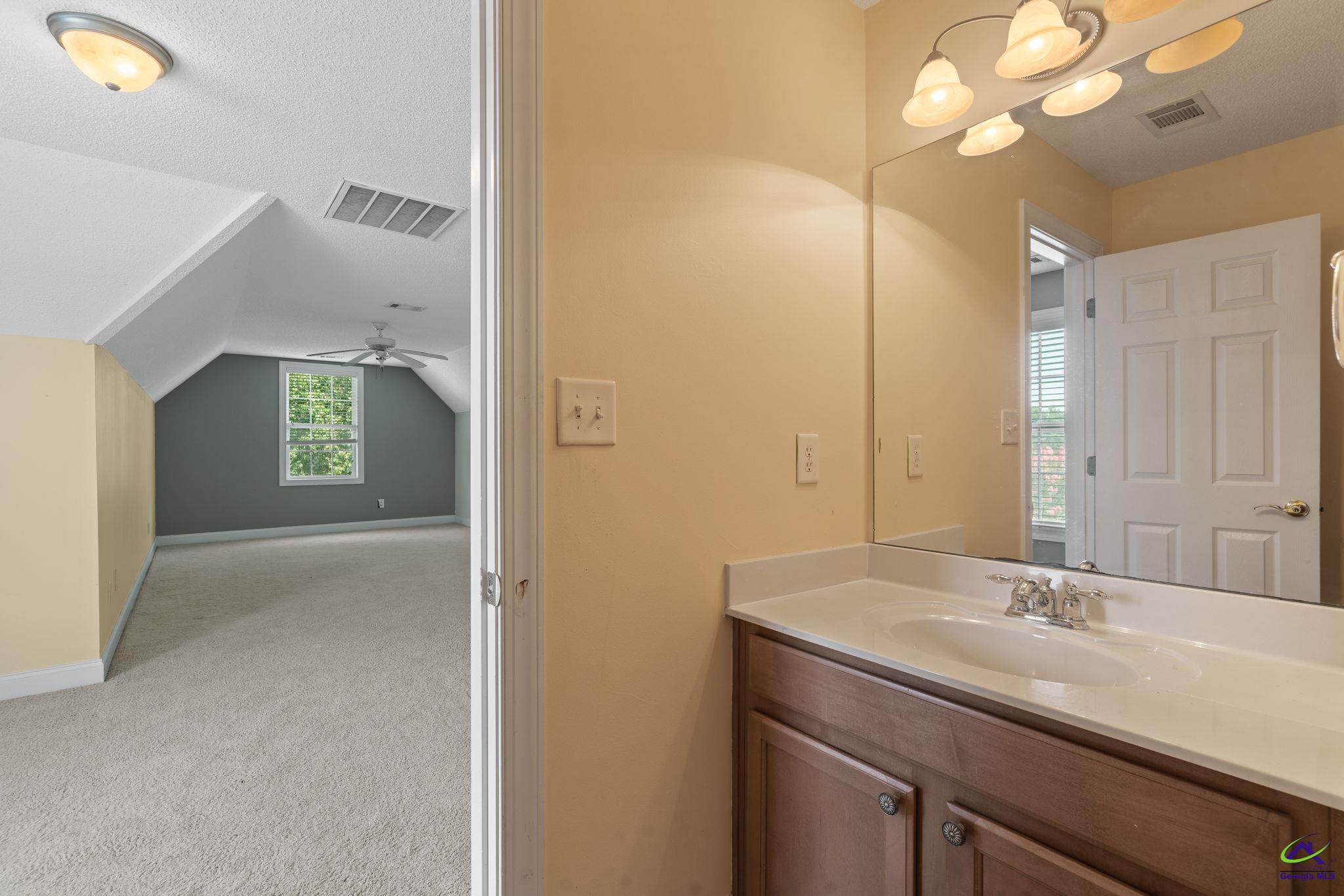 308 Live Oak Court