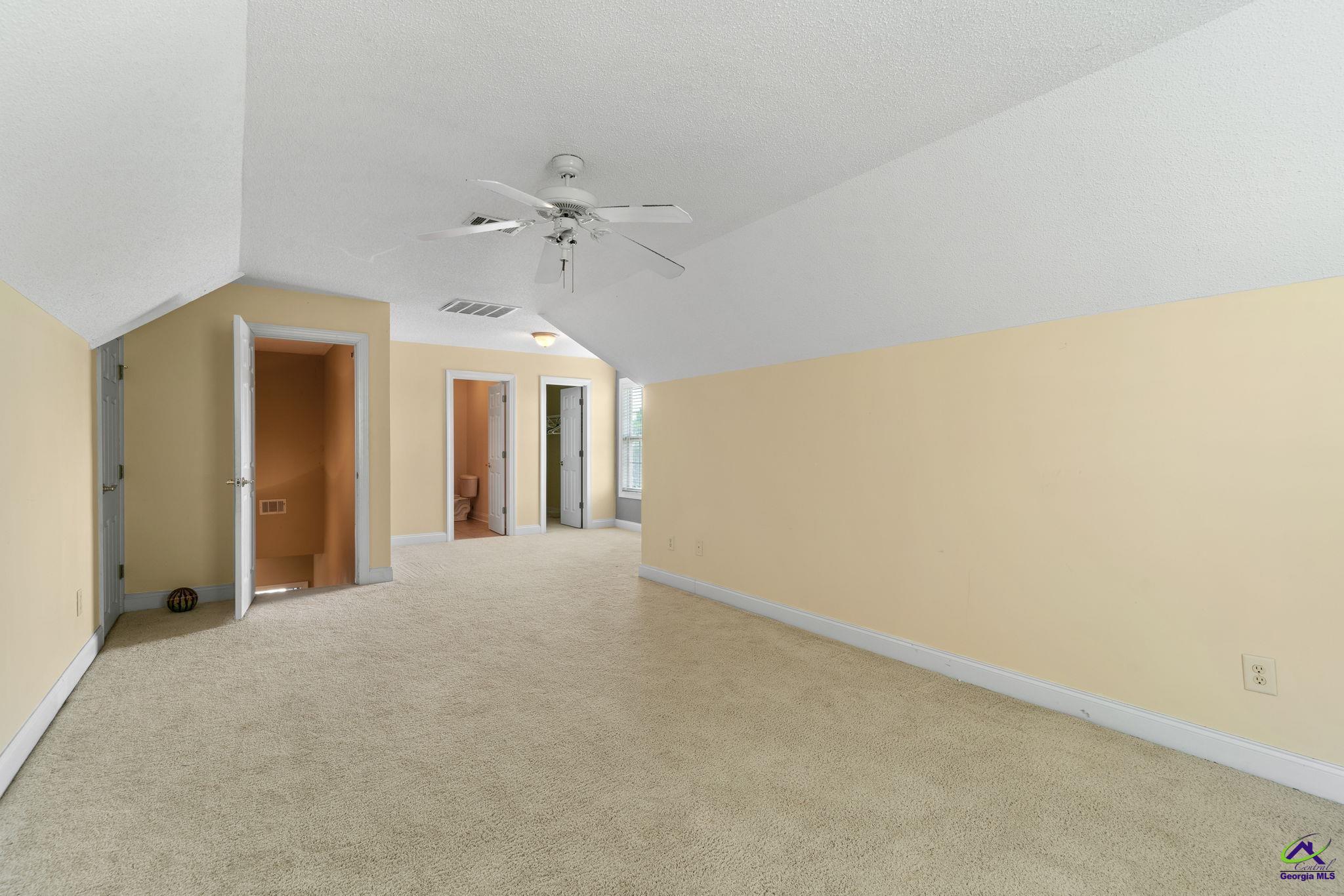 308 Live Oak Court