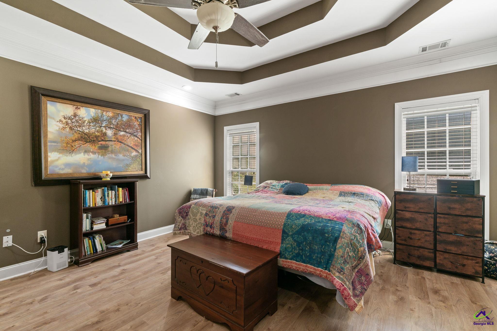 308 Live Oak Court