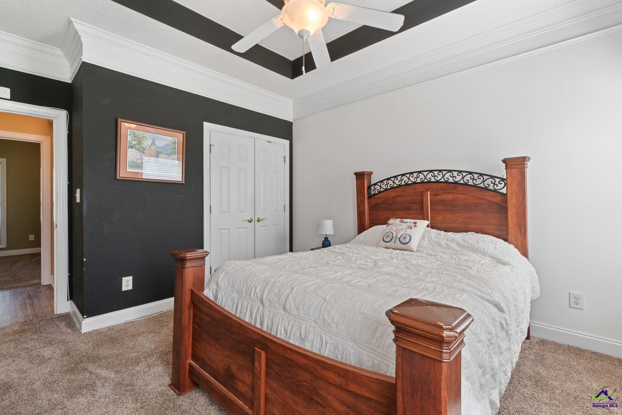 308 Live Oak Court