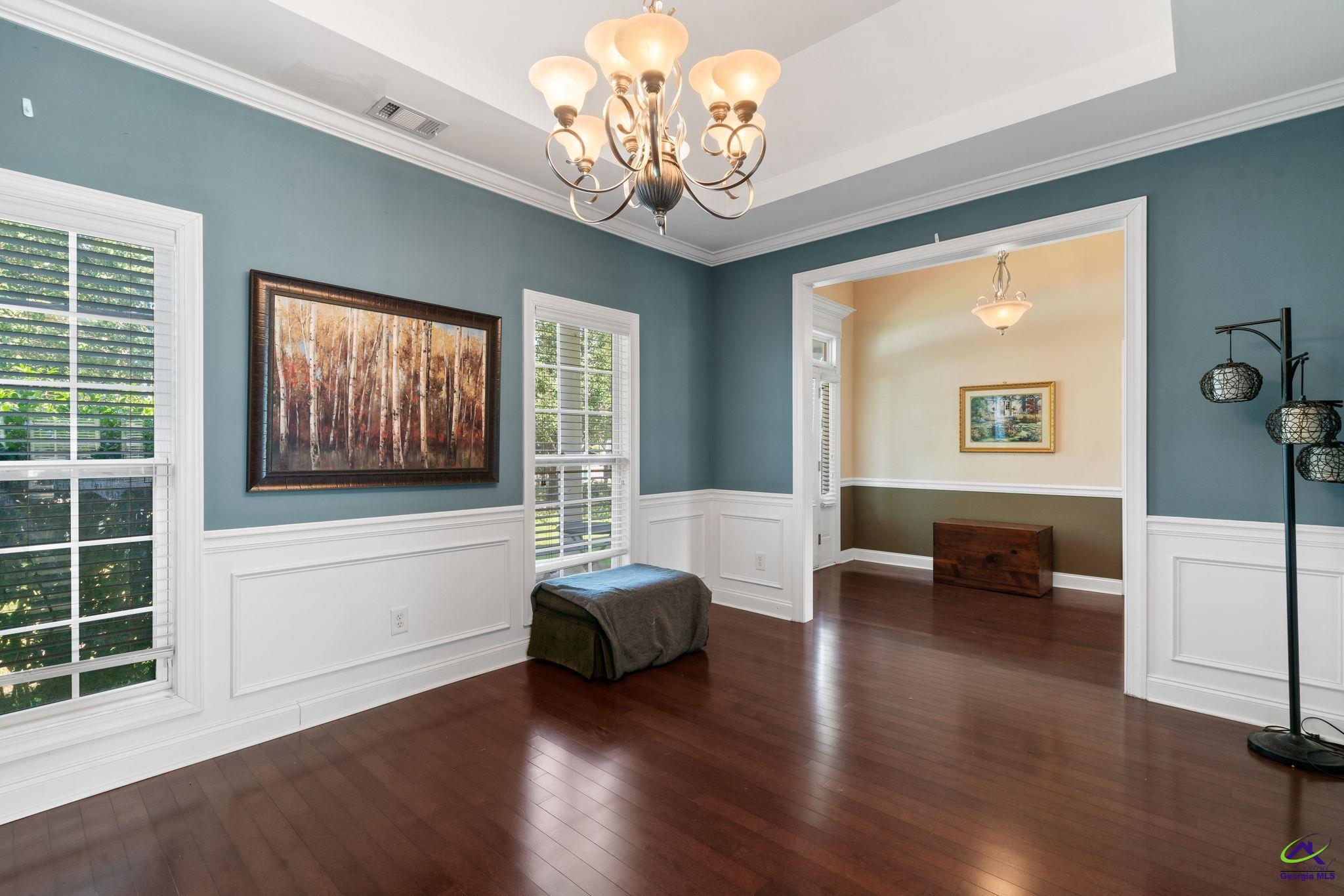 308 Live Oak Court