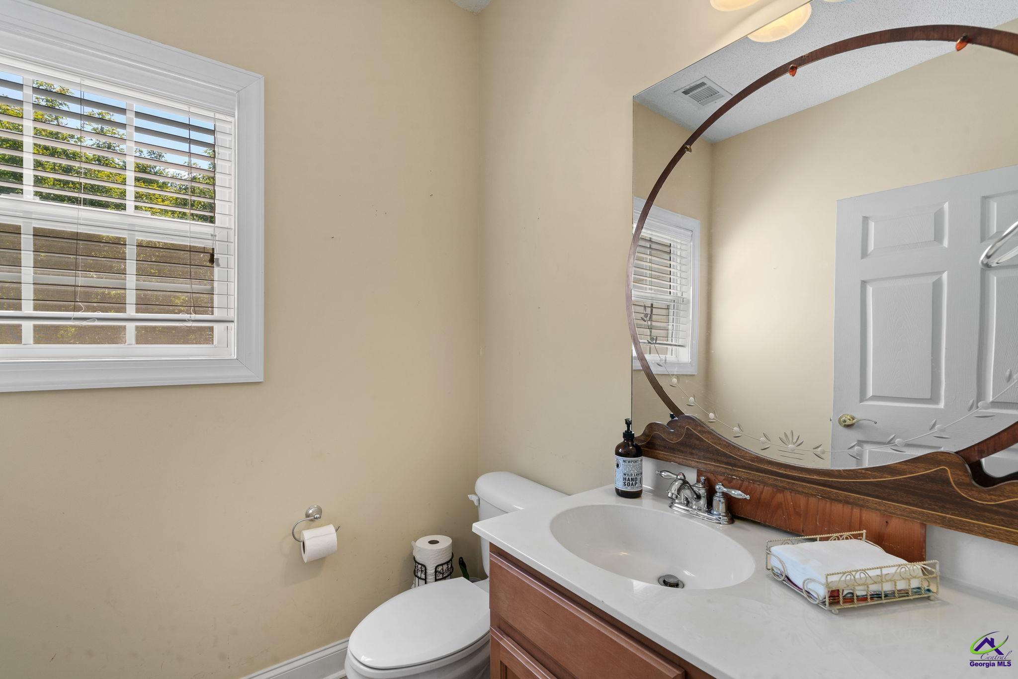 308 Live Oak Court