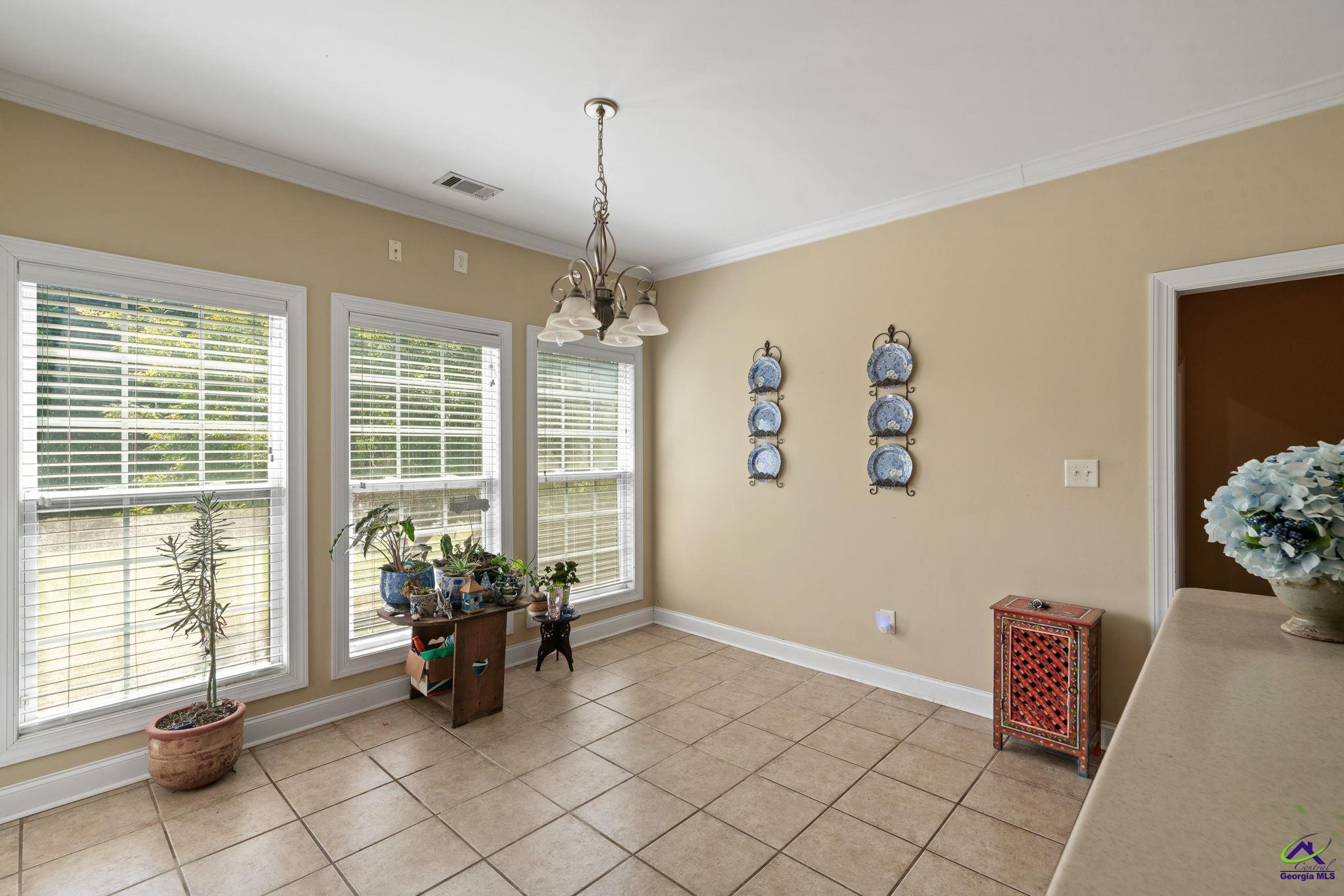308 Live Oak Court
