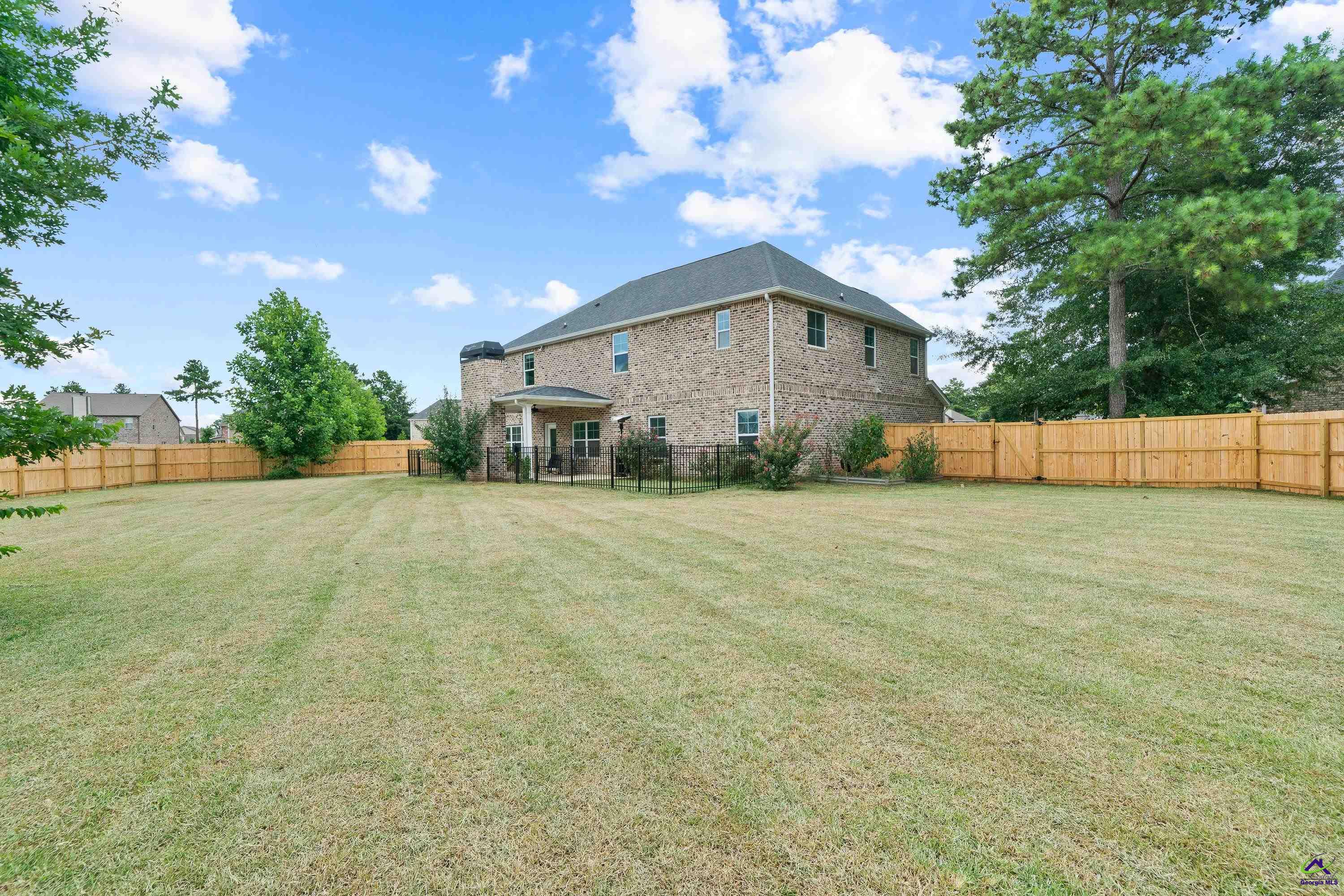 105 Grey Hawk Court