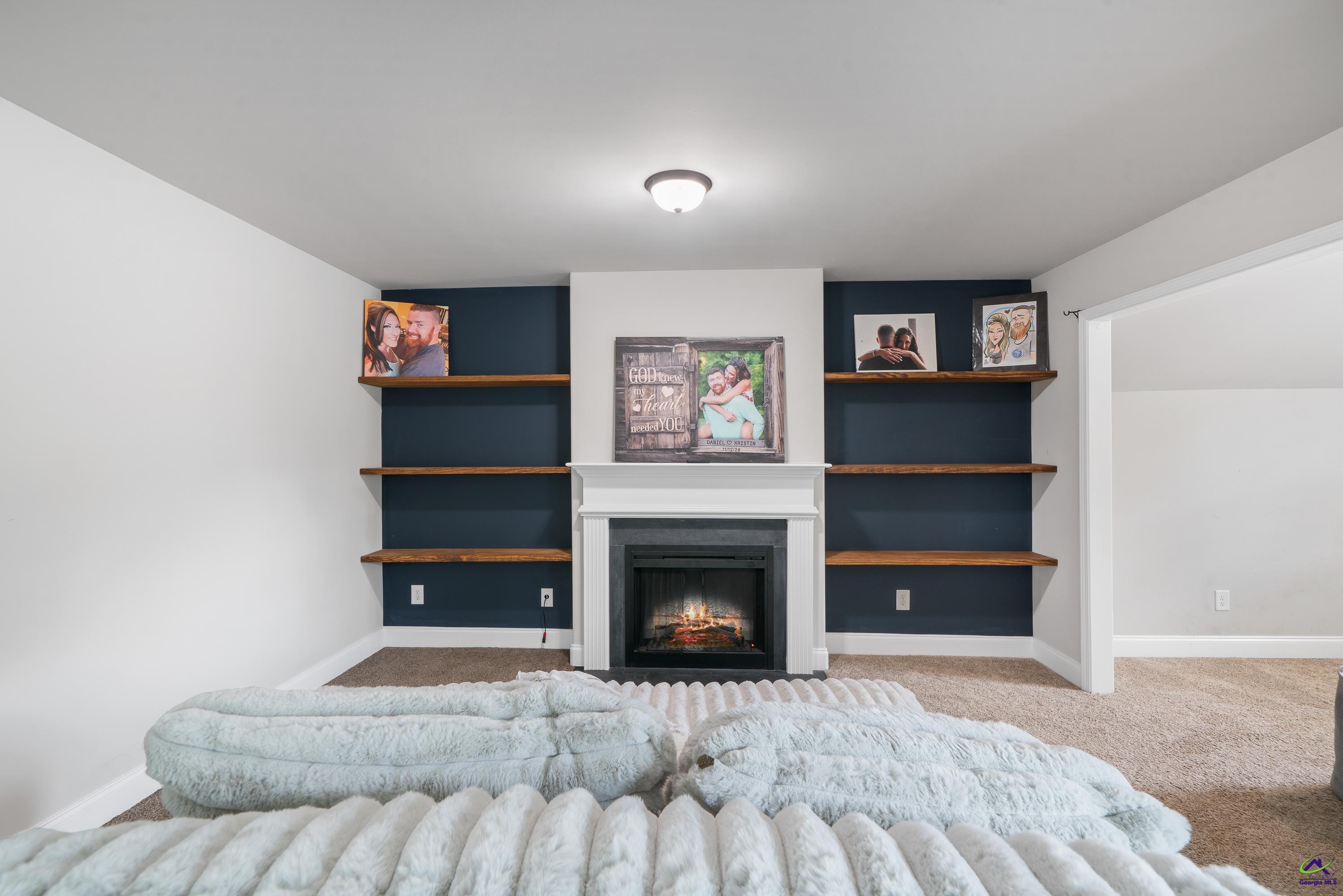 105 Grey Hawk Court