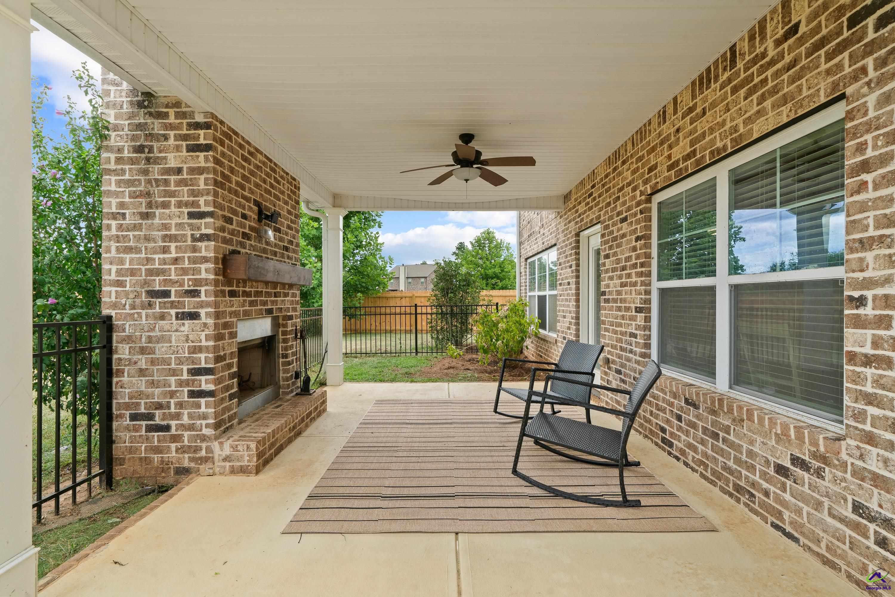 105 Grey Hawk Court