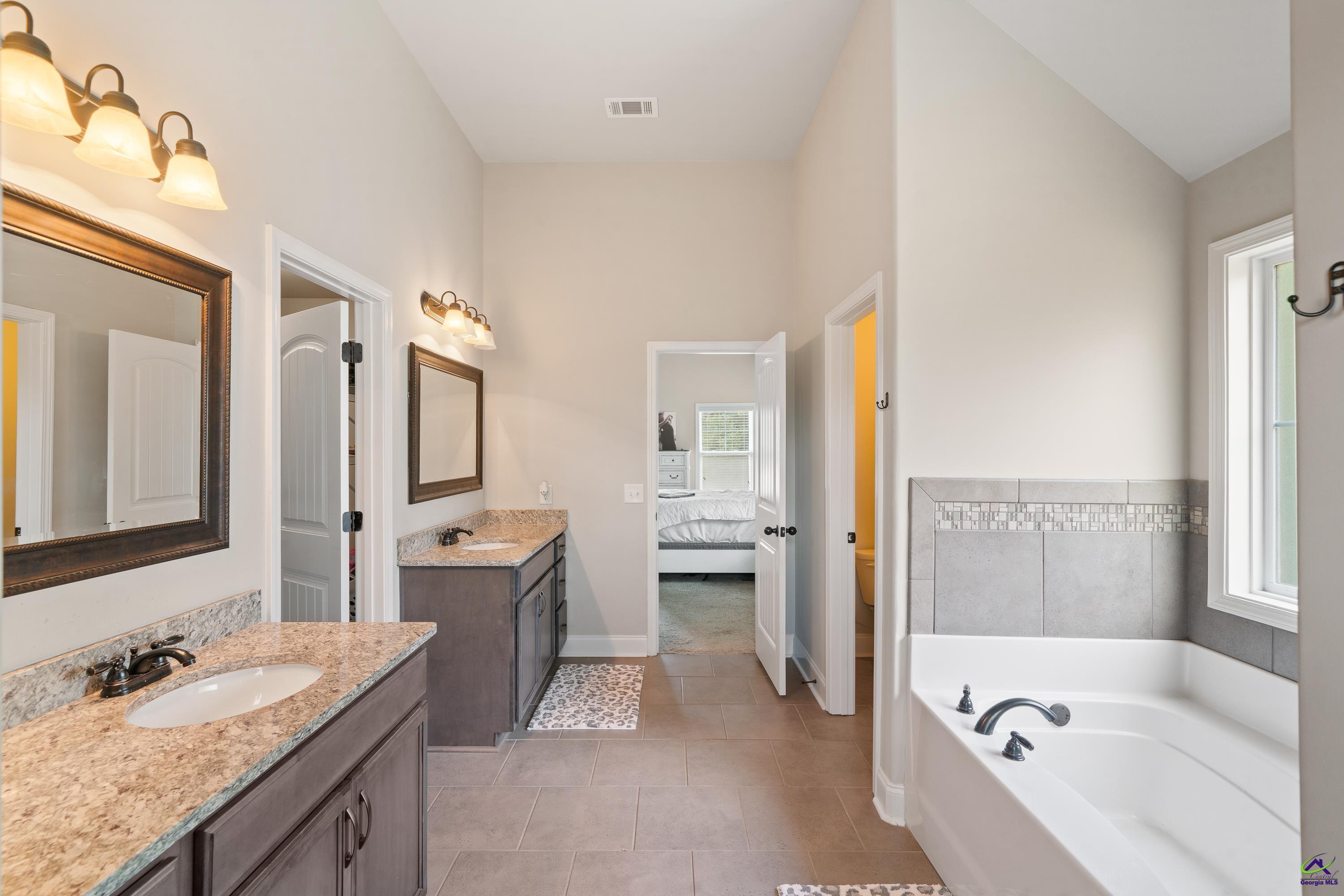 105 Grey Hawk Court
