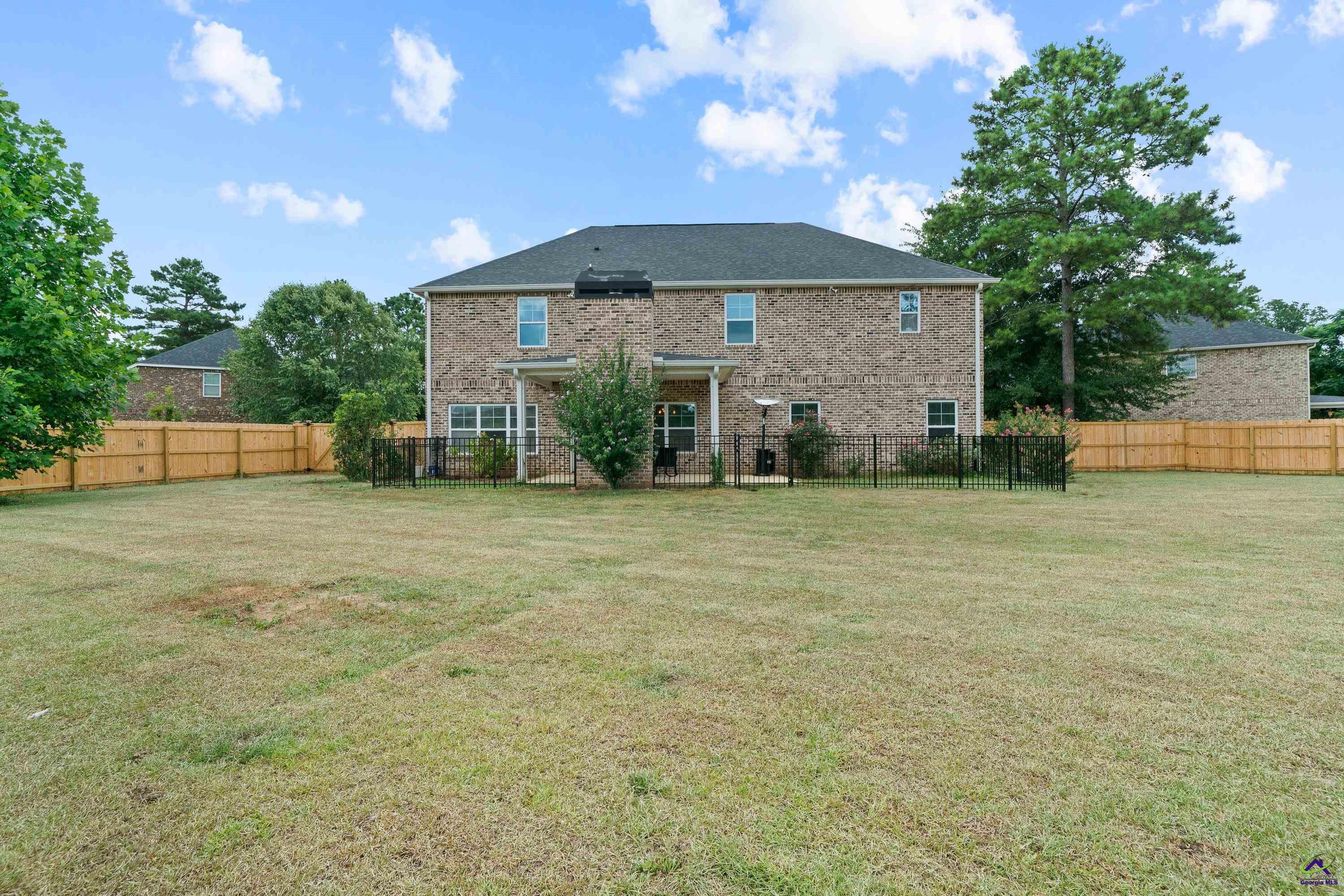 105 Grey Hawk Court
