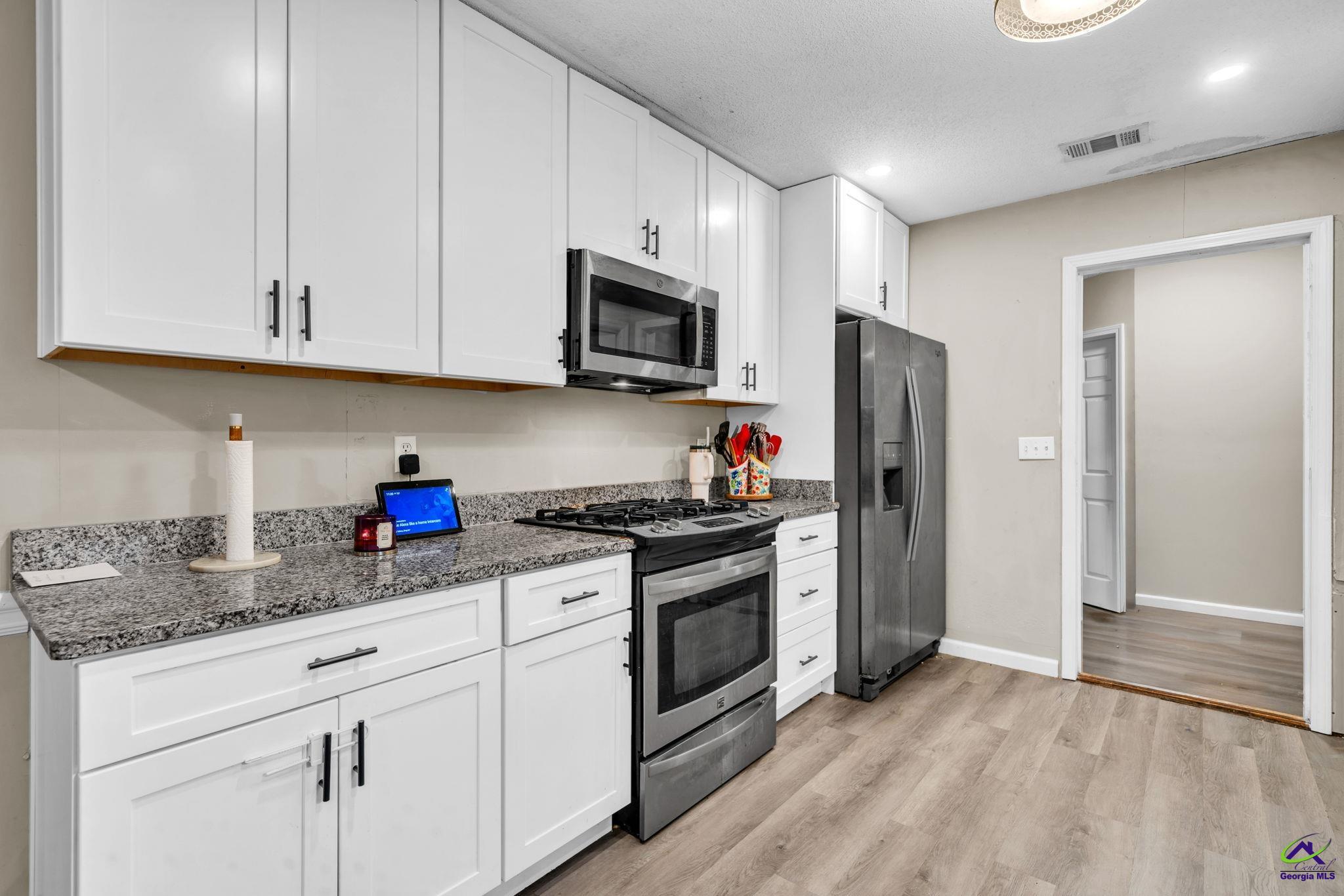 211 Crakston Court