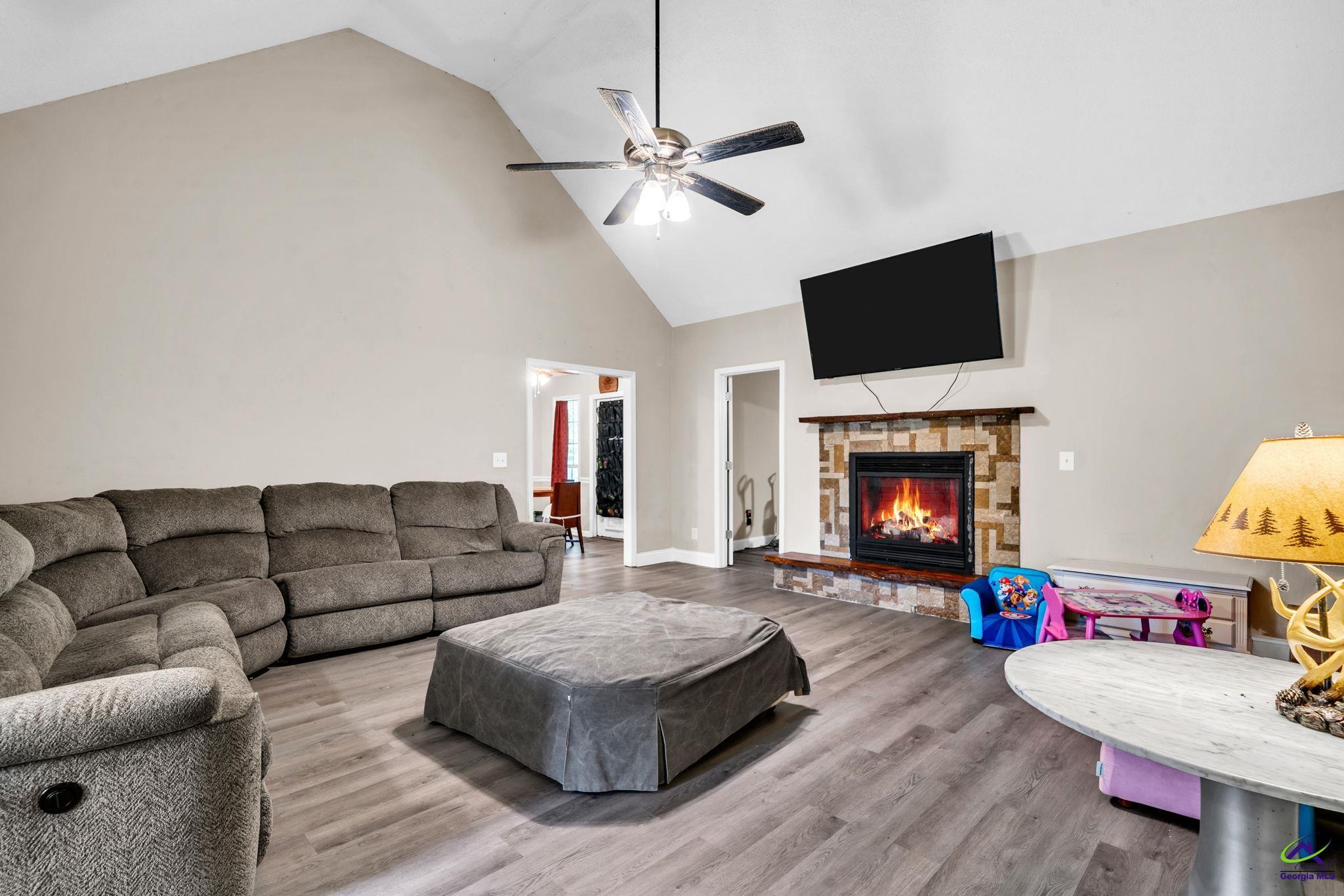 211 Crakston Court