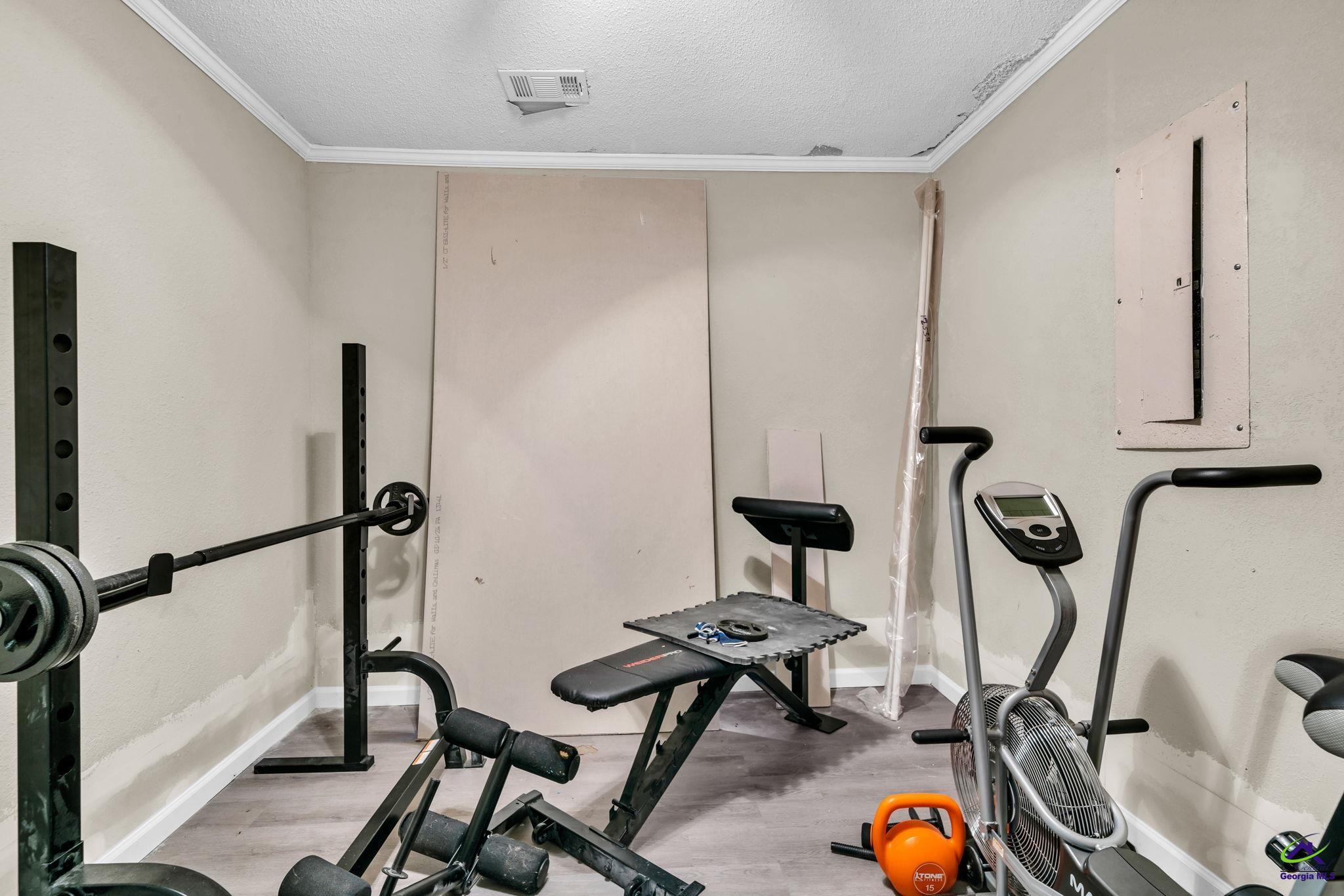 211 Crakston Court