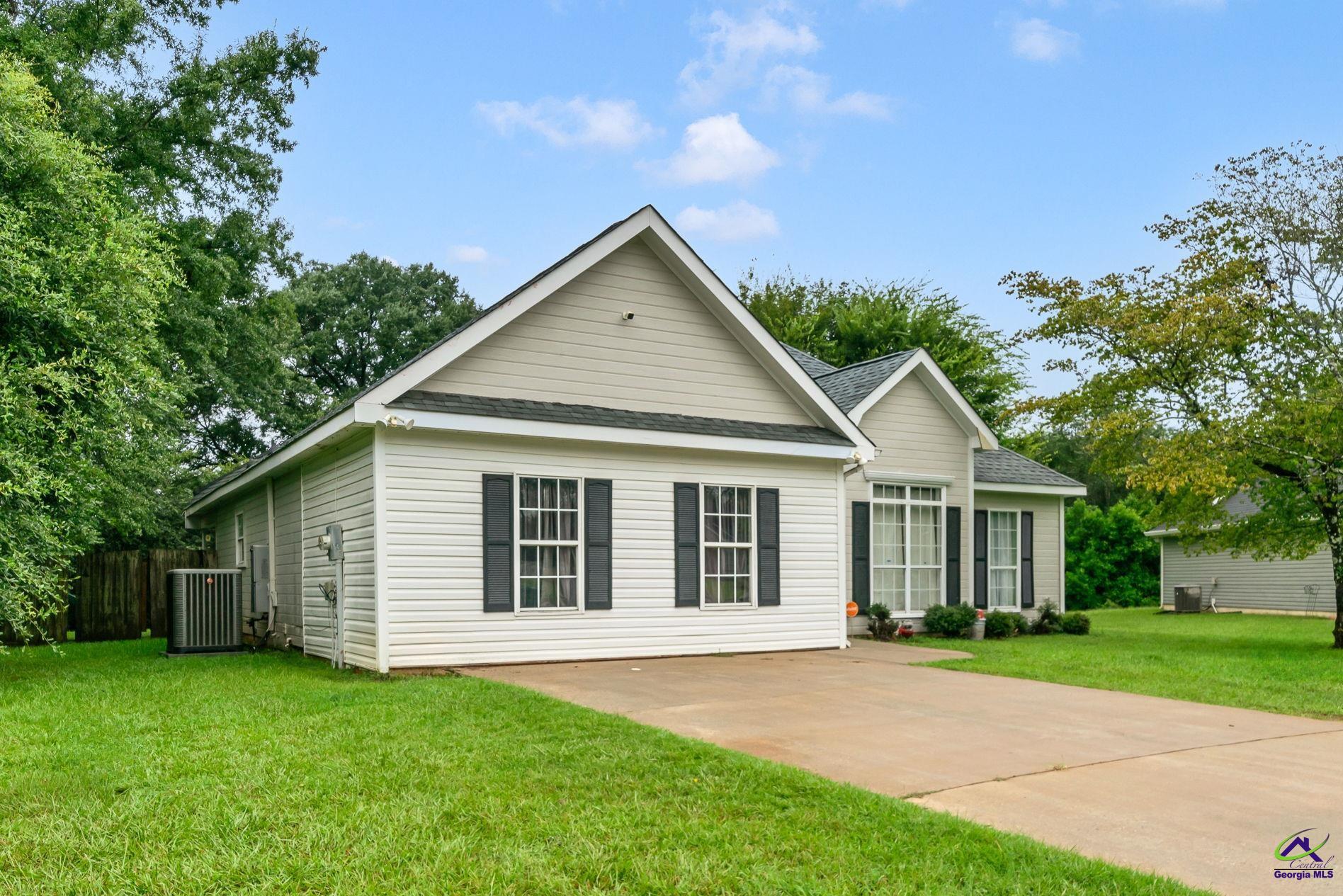 211 Crakston Court