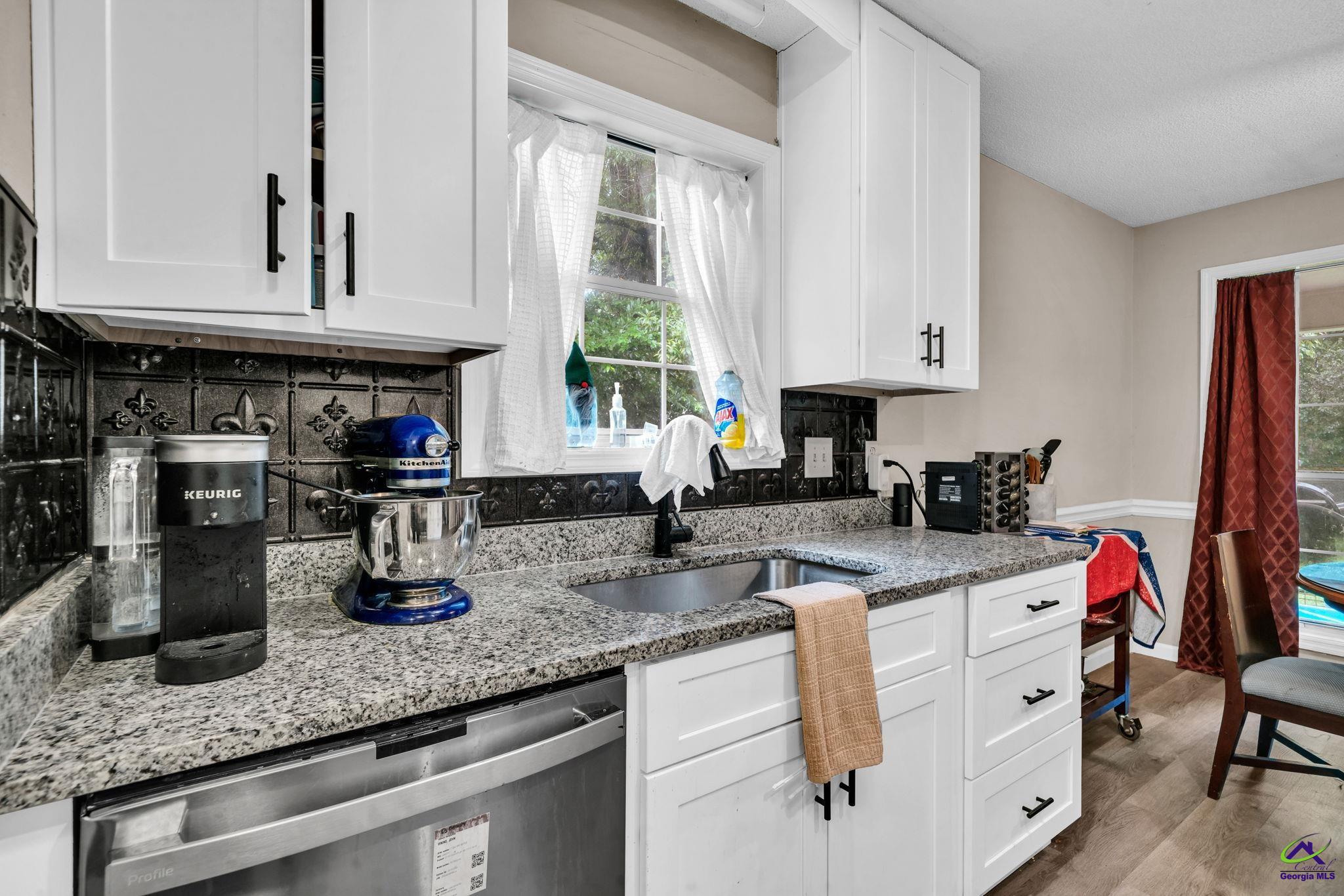 211 Crakston Court