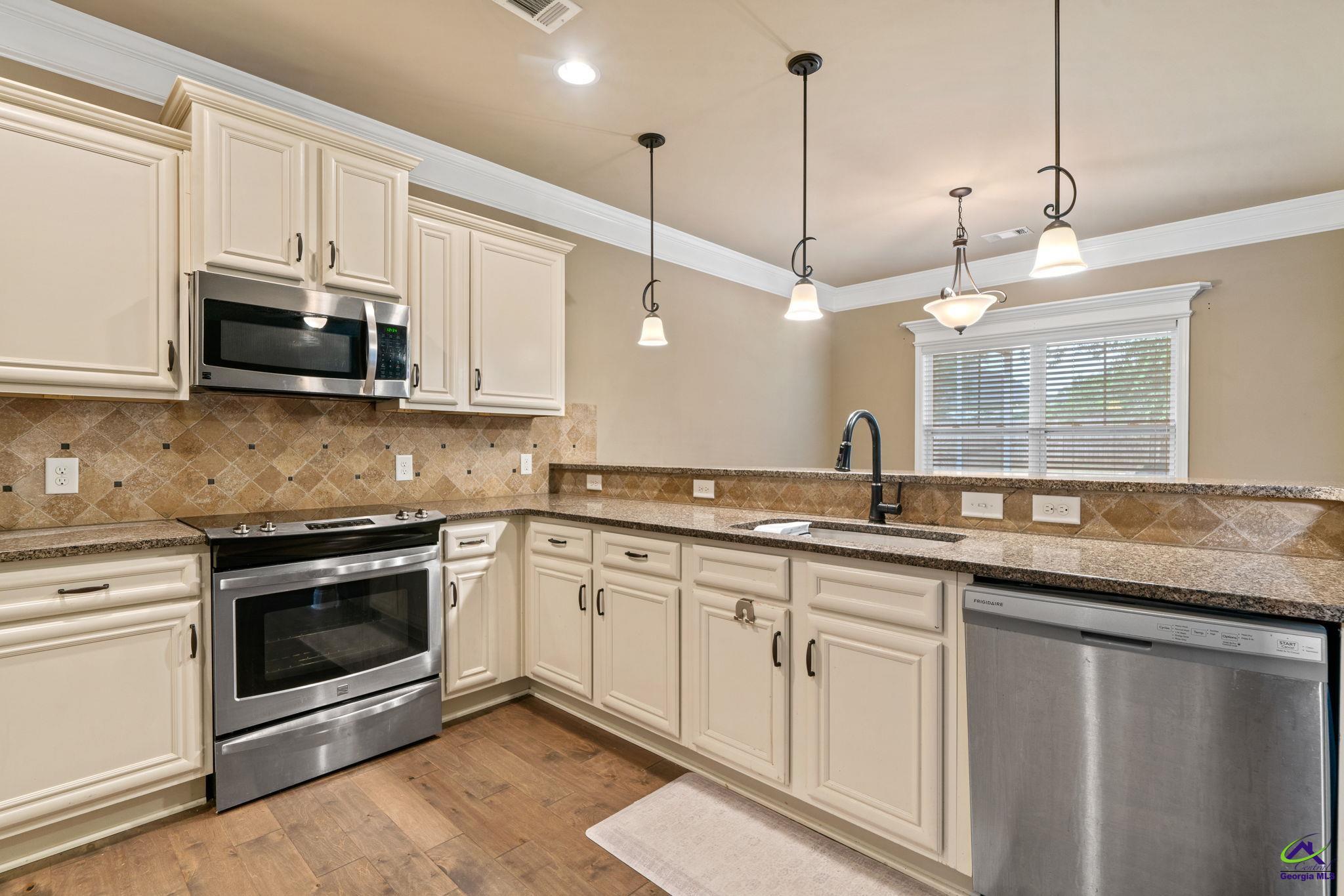 416 Red Hawk Pointe