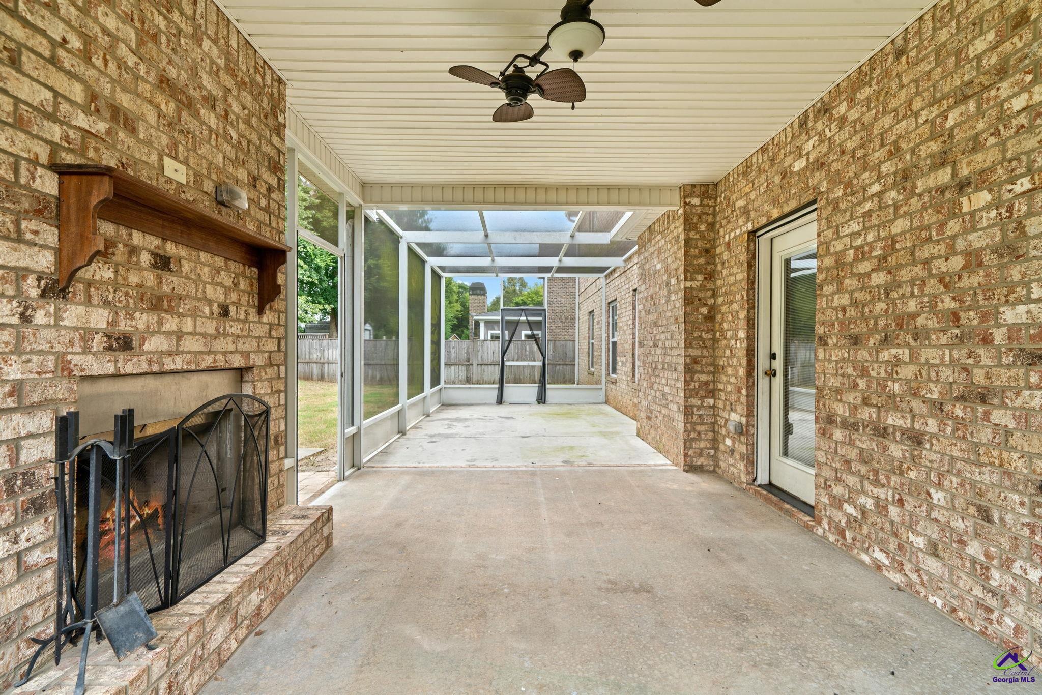 416 Red Hawk Pointe