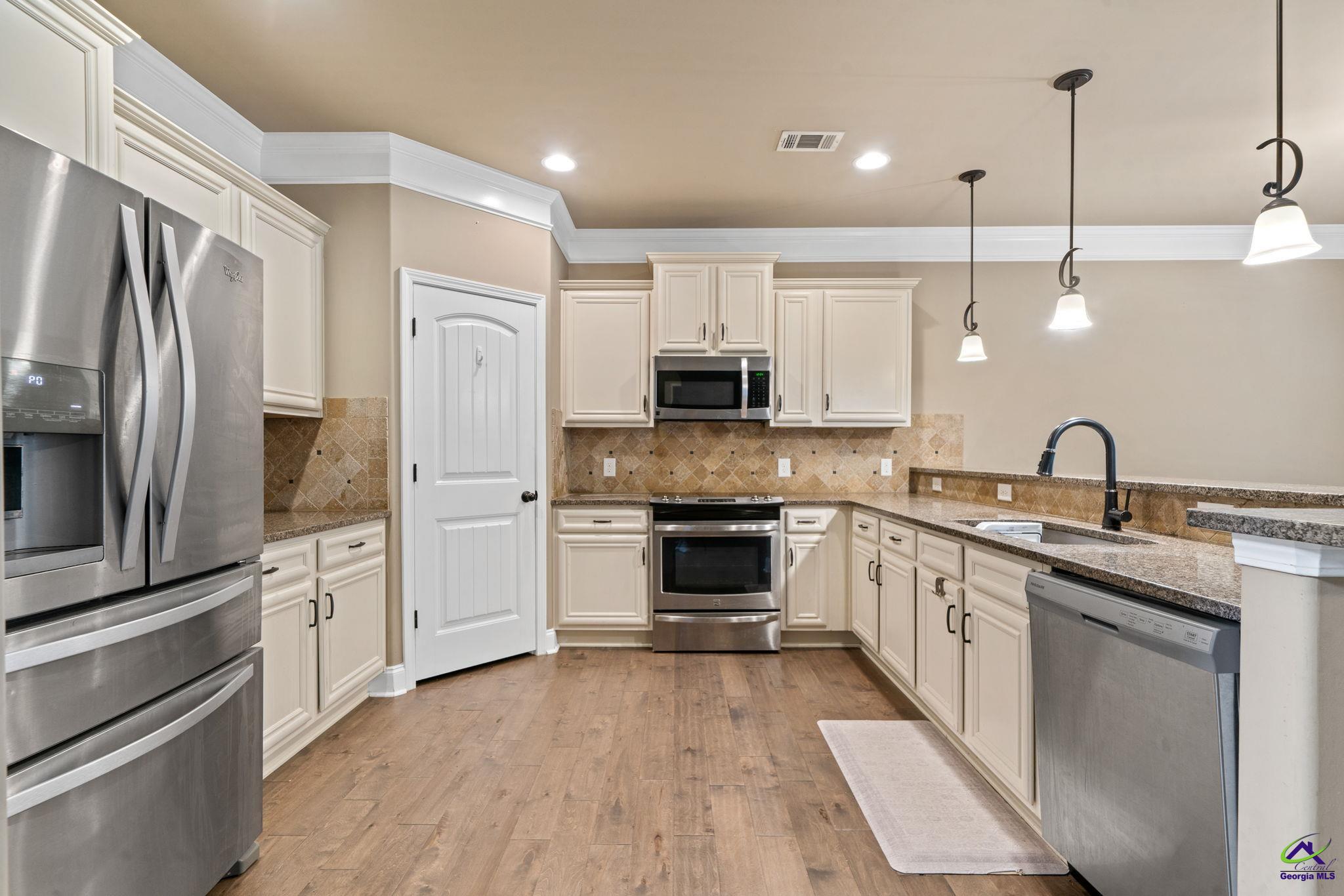416 Red Hawk Pointe