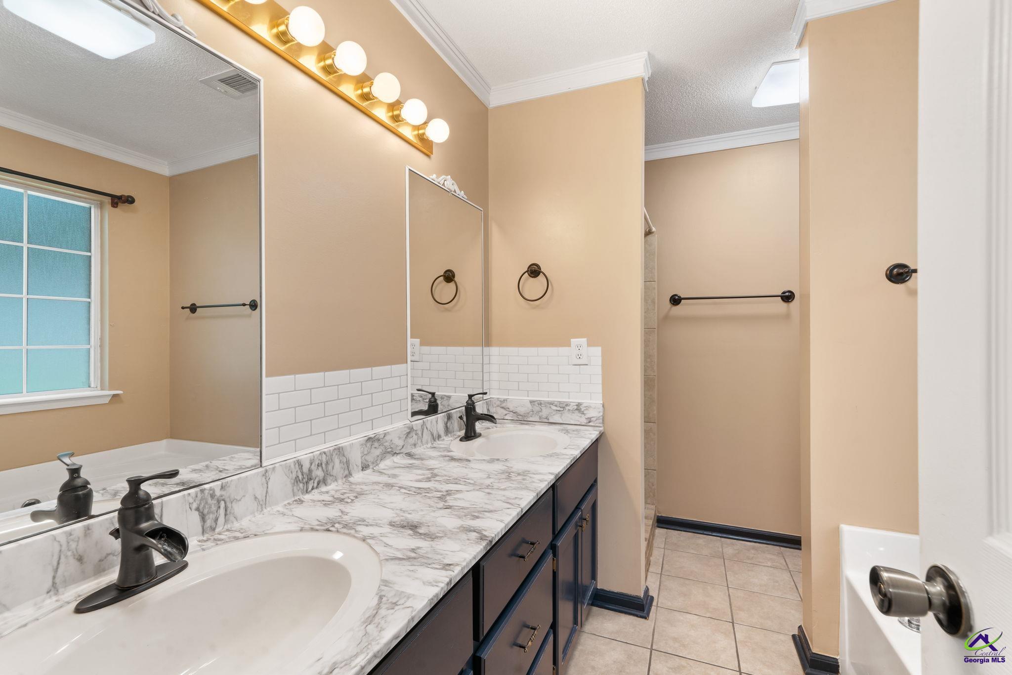 208 Golden Eagle Drive