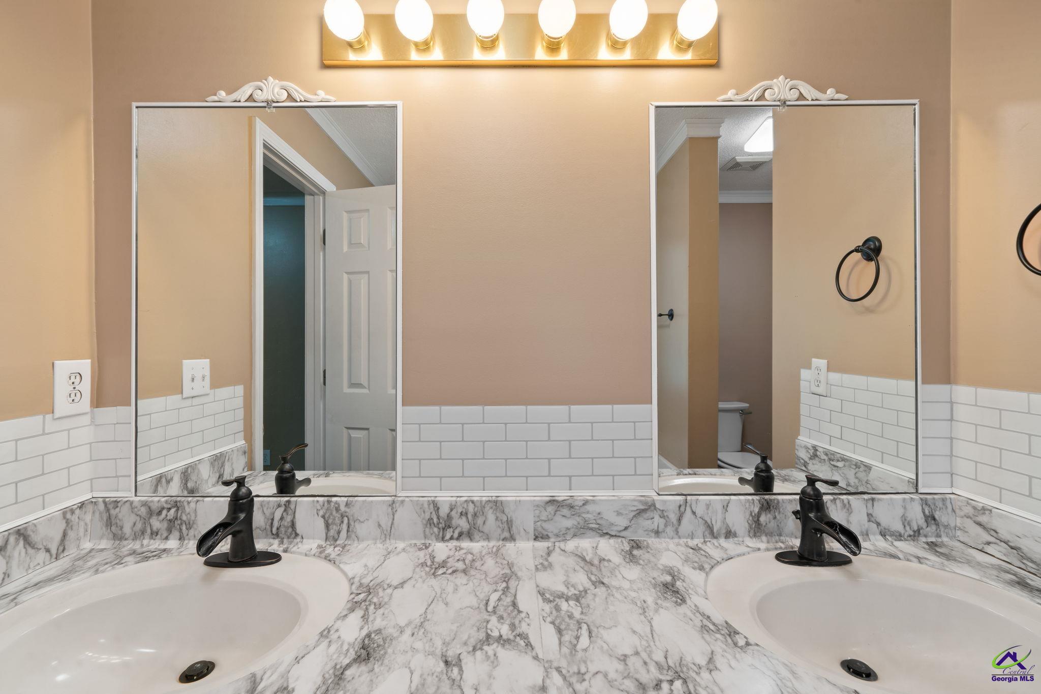 208 Golden Eagle Drive