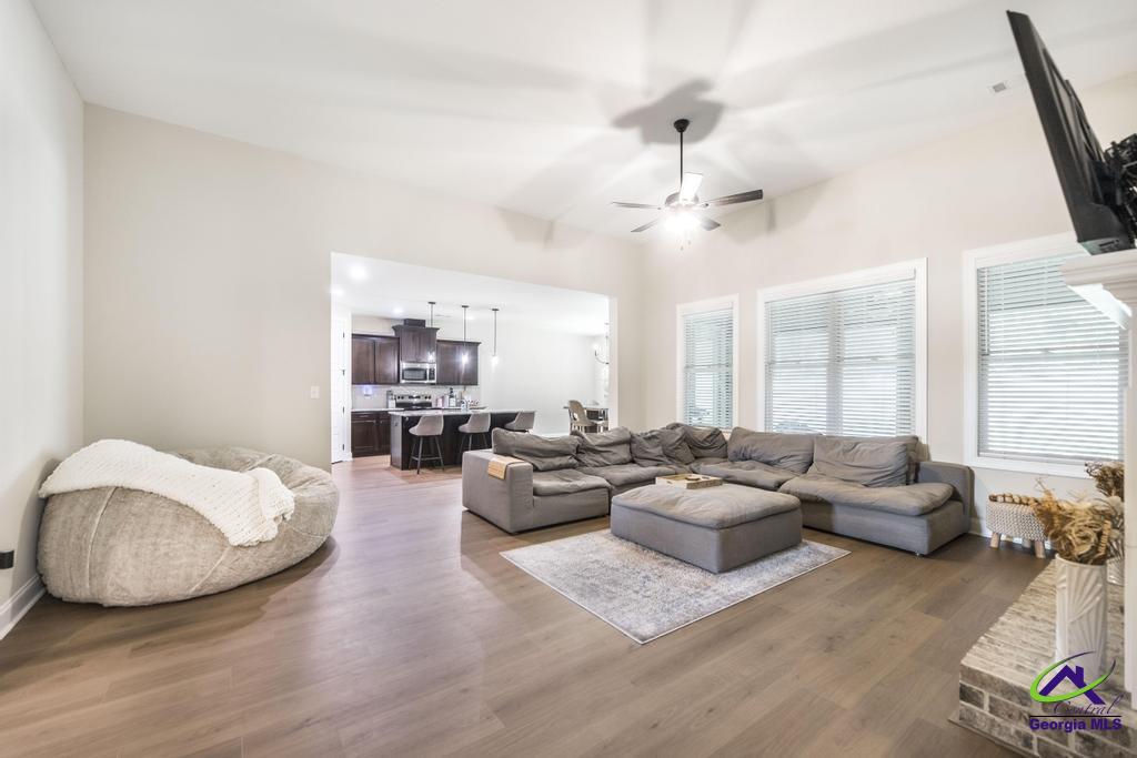 409 Cannon Point Drive