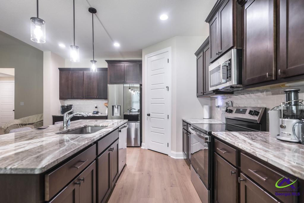 409 Cannon Point Drive