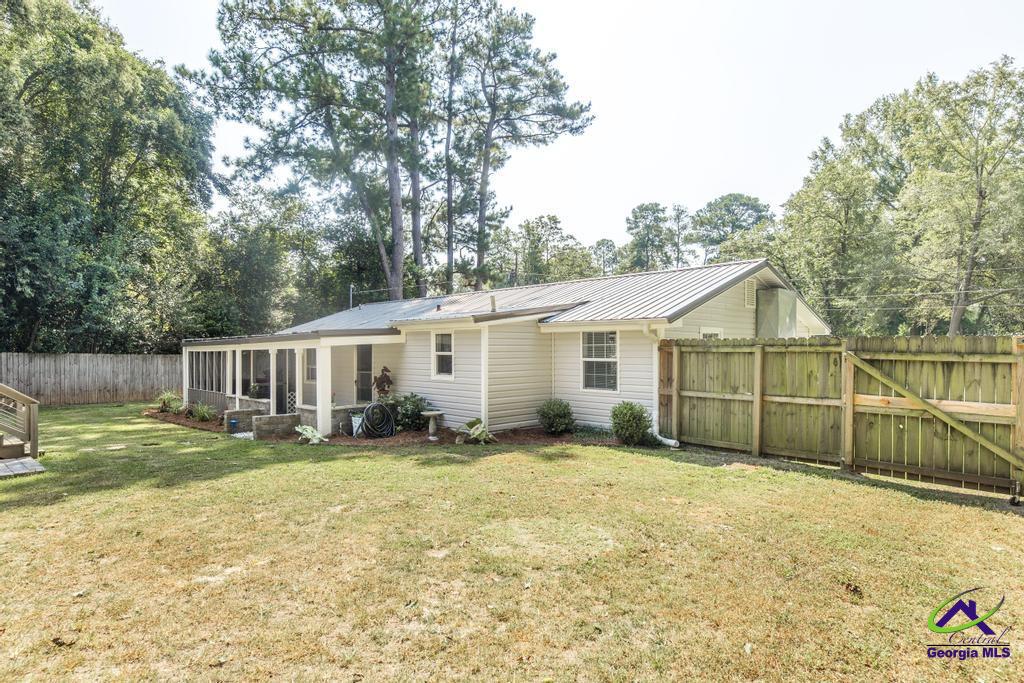 1700 Sewell Circle